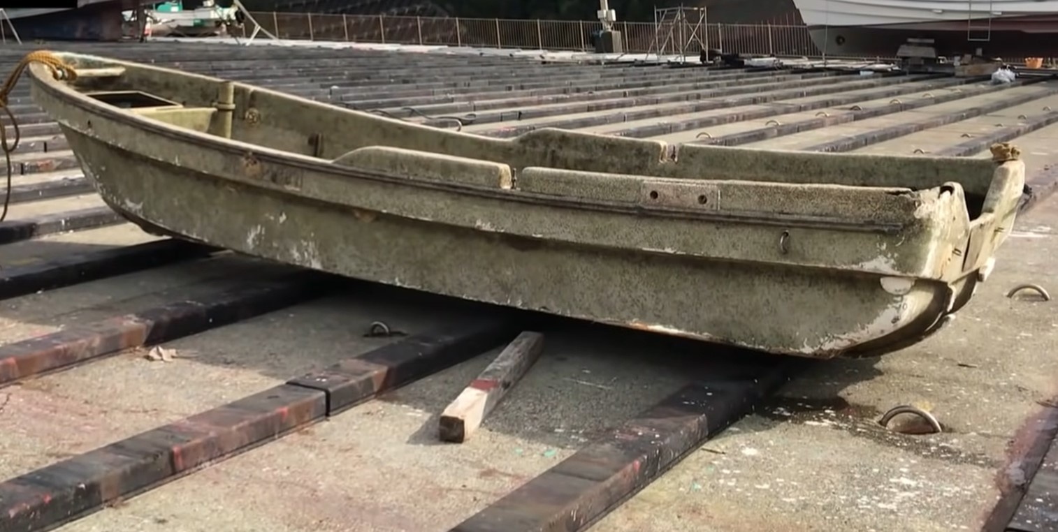 Tim thay con thuyen bi song than cuon khoi Nhat gan 10 nam truoc hinh anh