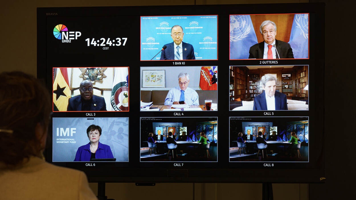 Thu tuong Nguyen Xuan Phuc anh 2