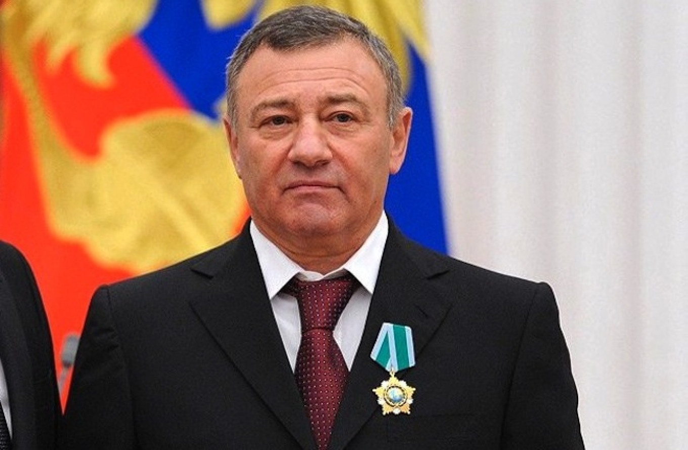 Dai gia Nga bat ngo tuyen bo so huu lau dai hon 1 ty USD hinh anh