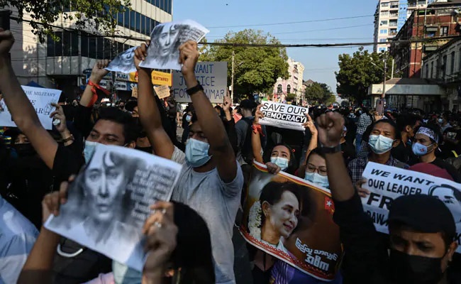 bieu tinh Myanmar anh 1