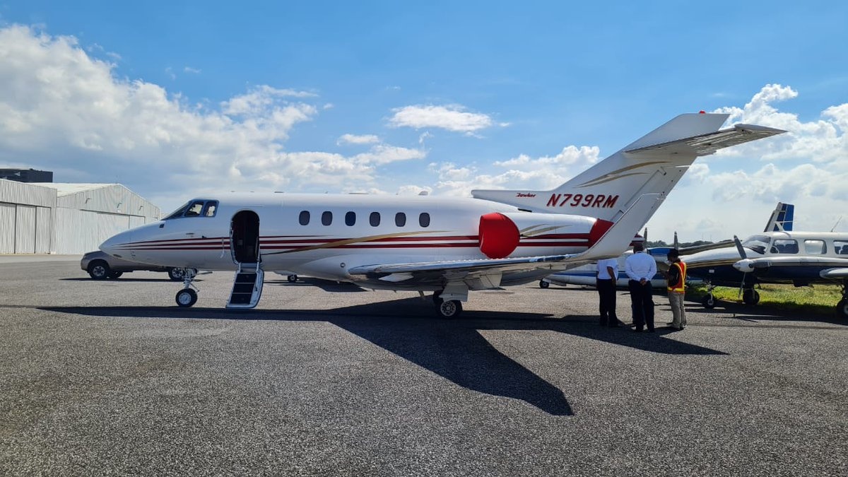 My ra lenh tam giu may bay cua cuu tong thong Panama hinh anh