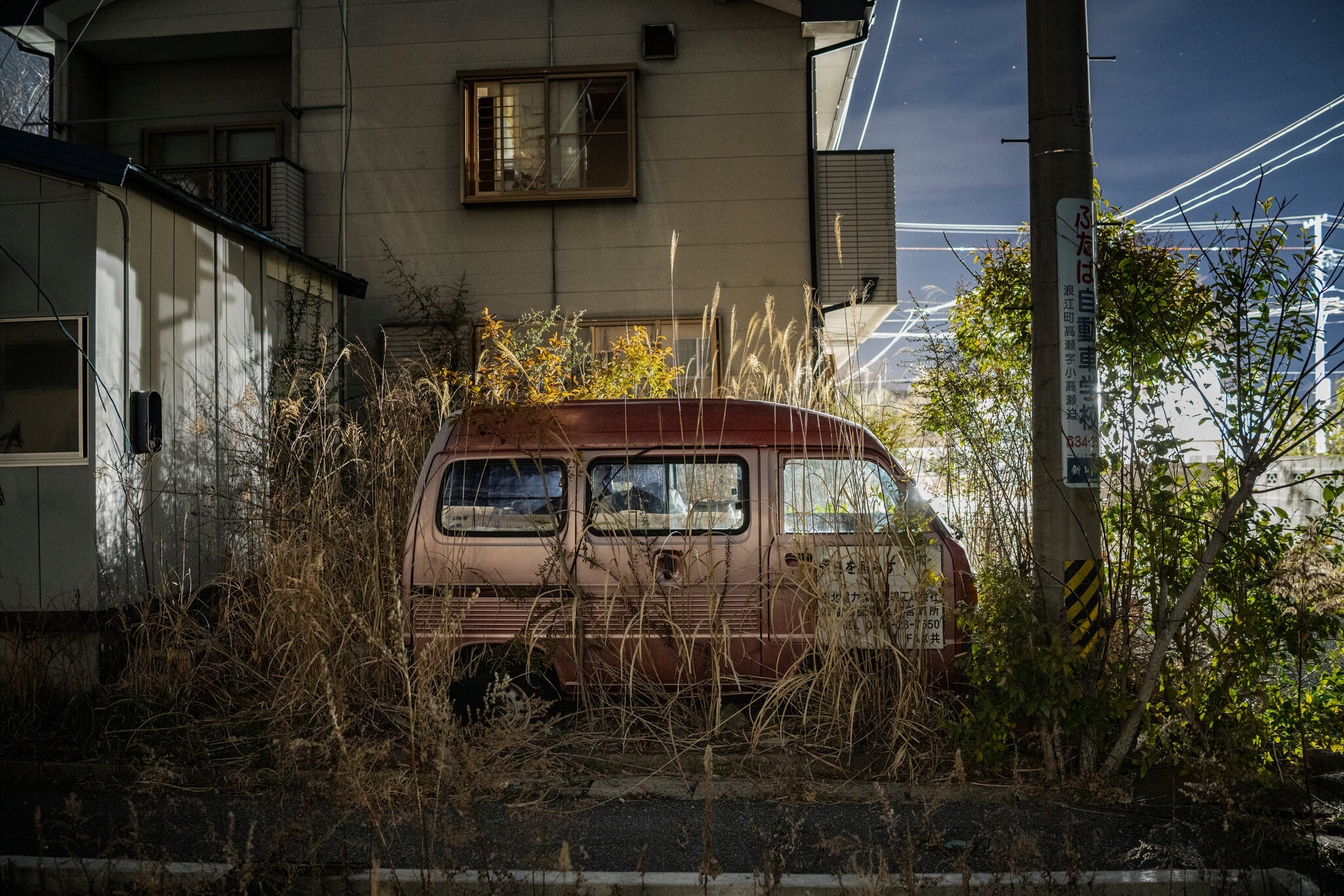 10 nam sau tham hoa song than, Fukushima van chim trong do nat hinh anh