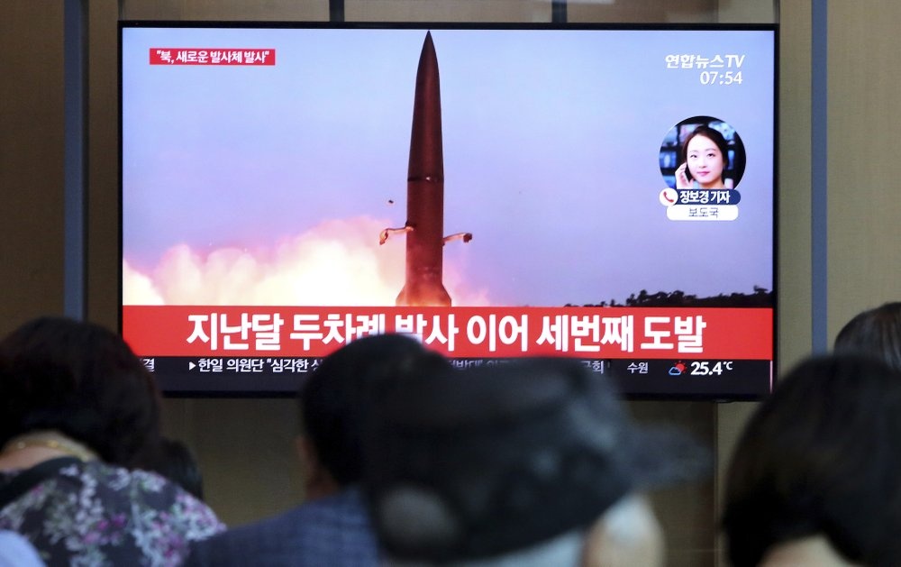 Trieu Tien ban 2 ten lua dan dao huong ve bien Nhat Ban hinh anh