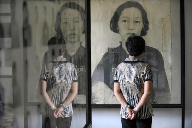 Campuchia phan no vi anh nan nhan Khmer Do bi ve them mieng cuoi hinh anh