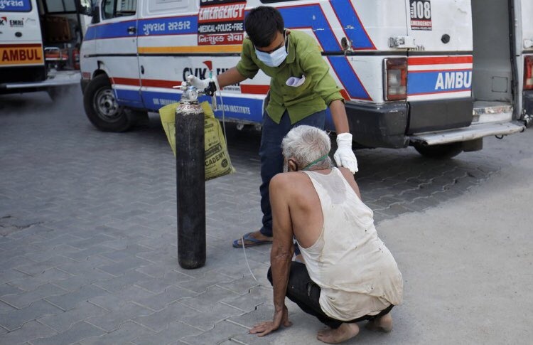 Thu do cua An Do can bao nhieu oxy moi ngay? hinh anh