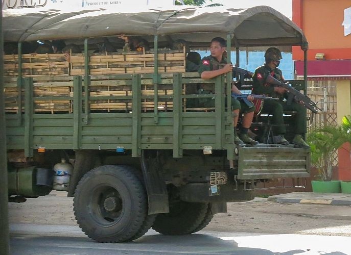 No lien tiep o Yangon hinh anh