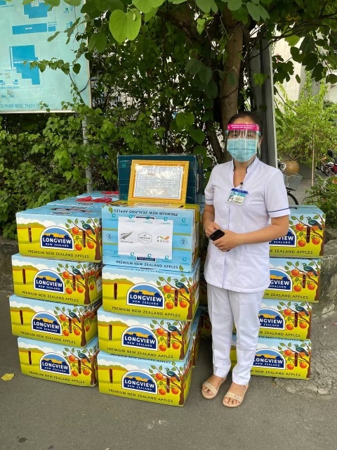 ung ho Covid-19 anh 2