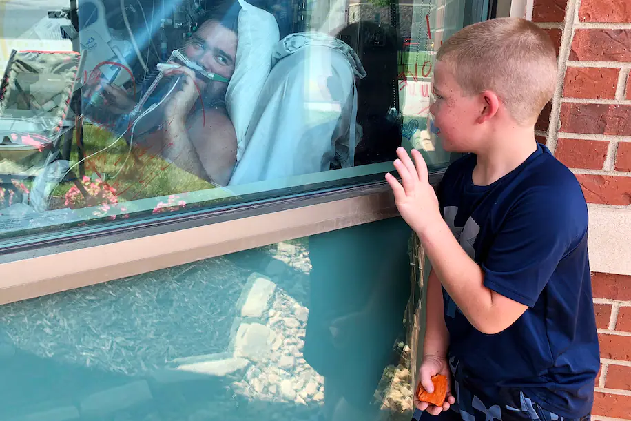 Bac si Fauci canh bao vien canh dau kho vi dot dich moi hinh anh