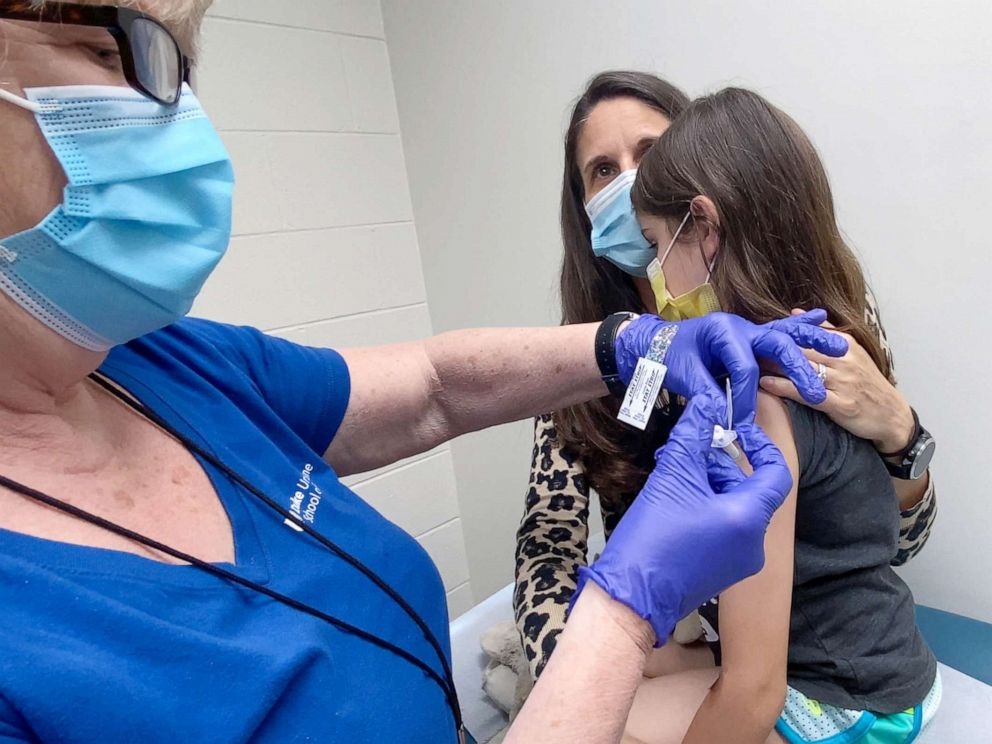 Pfizer sap xin cap phep vaccine Covid-19 cho tre em duoi 12 tuoi hinh anh