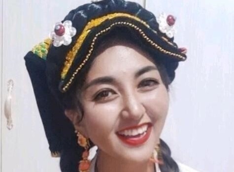 Toa Trung Quoc tu hinh nguoi chong thieu vo cu tren livestream hinh anh