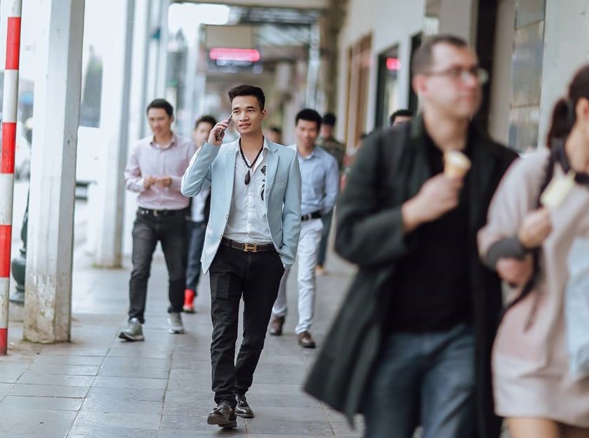 Le Roi tai xuat anh 1