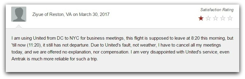 United Airlines keo le bac si goc Viet anh 3