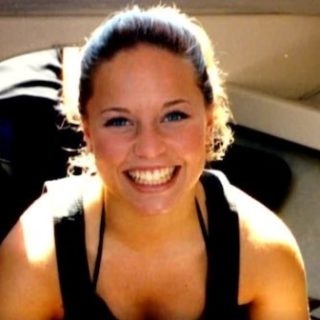 Co gai bi mafia sat hai anh 1