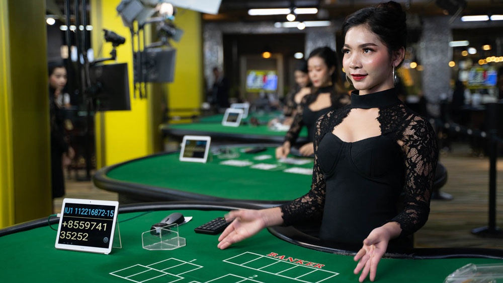 Nhung ke lua dao truc tuyen bat dac di o Campuchia hinh anh