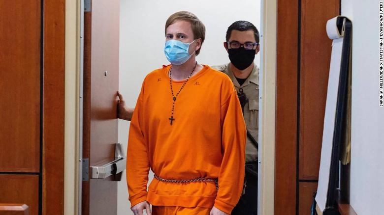 Nghi si My linh an tu 20 nam vi hiep dam thuc tap sinh hinh anh