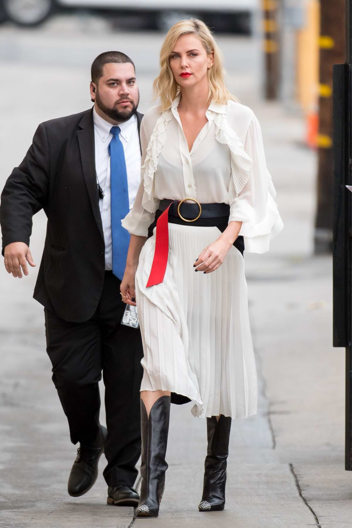 Ban gai Brad Pitt anh 10