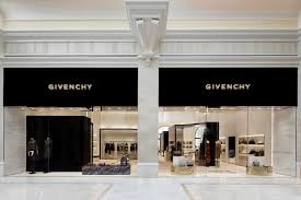 thương hiệu thời trang ảnh 3 thuong hieu thoi trang anh 3