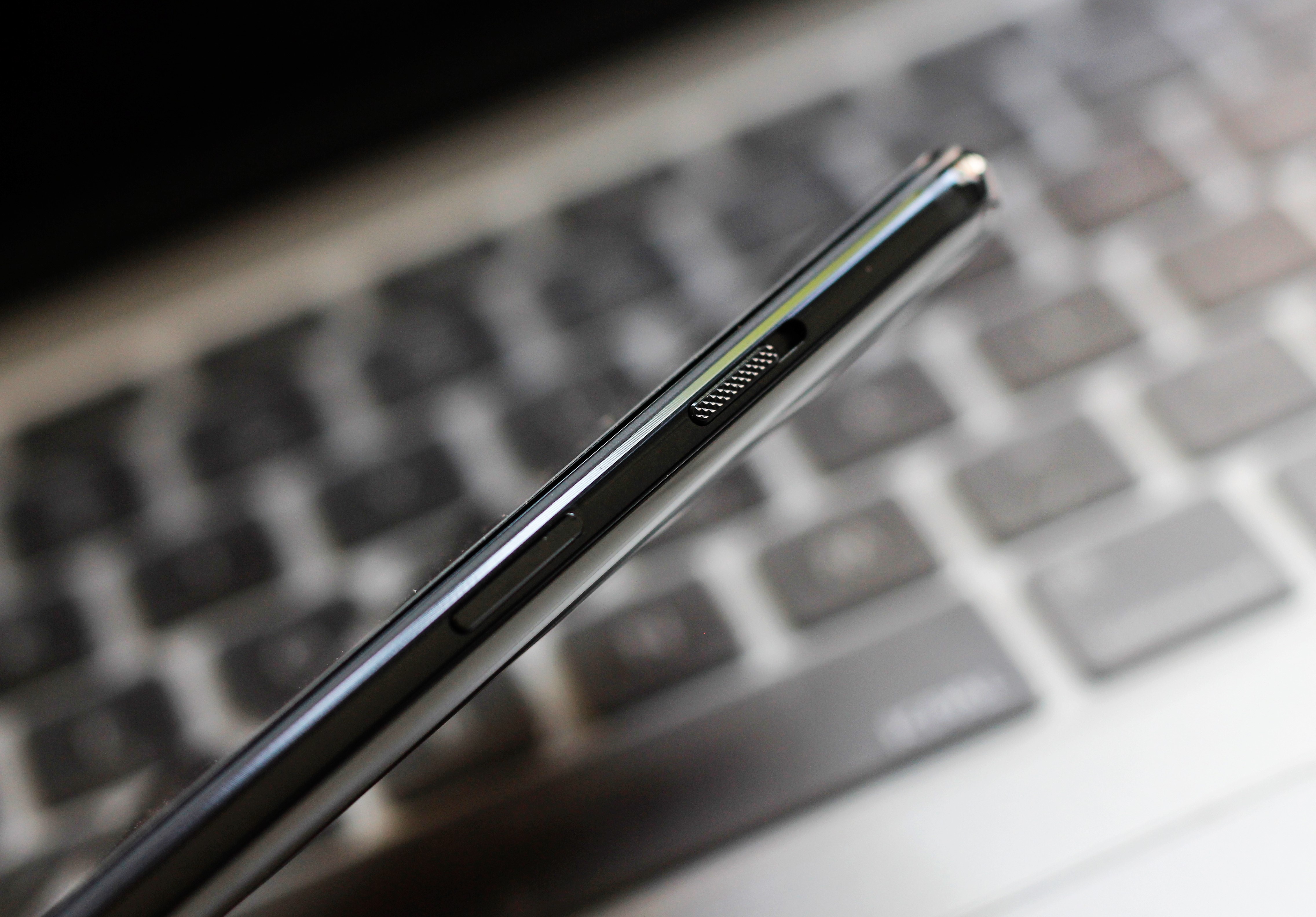 Mo hop va trai nghiem OnePlus 6 anh 7