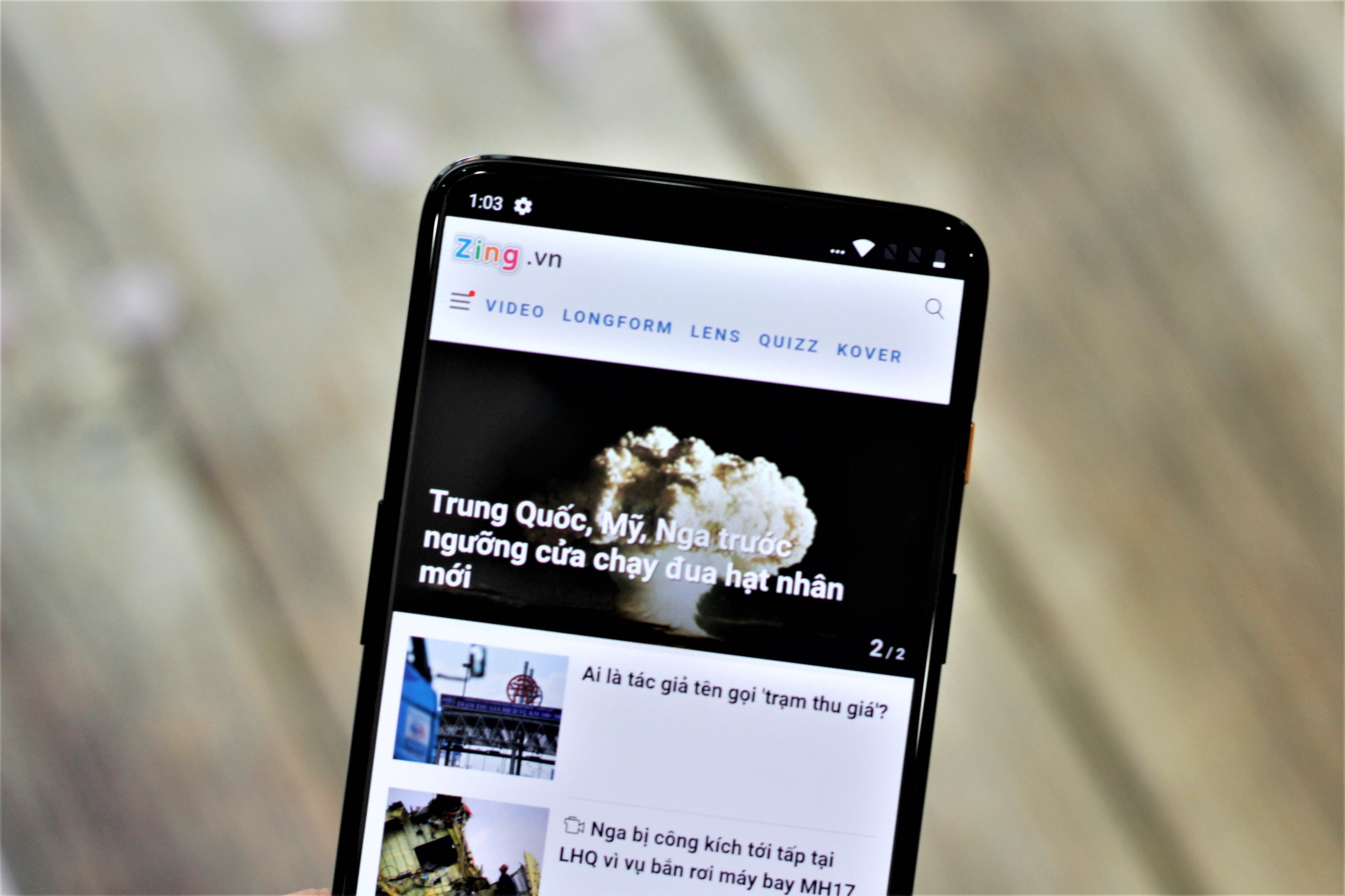 Anh OnePlus 6 phien ban Avengers anh 9
