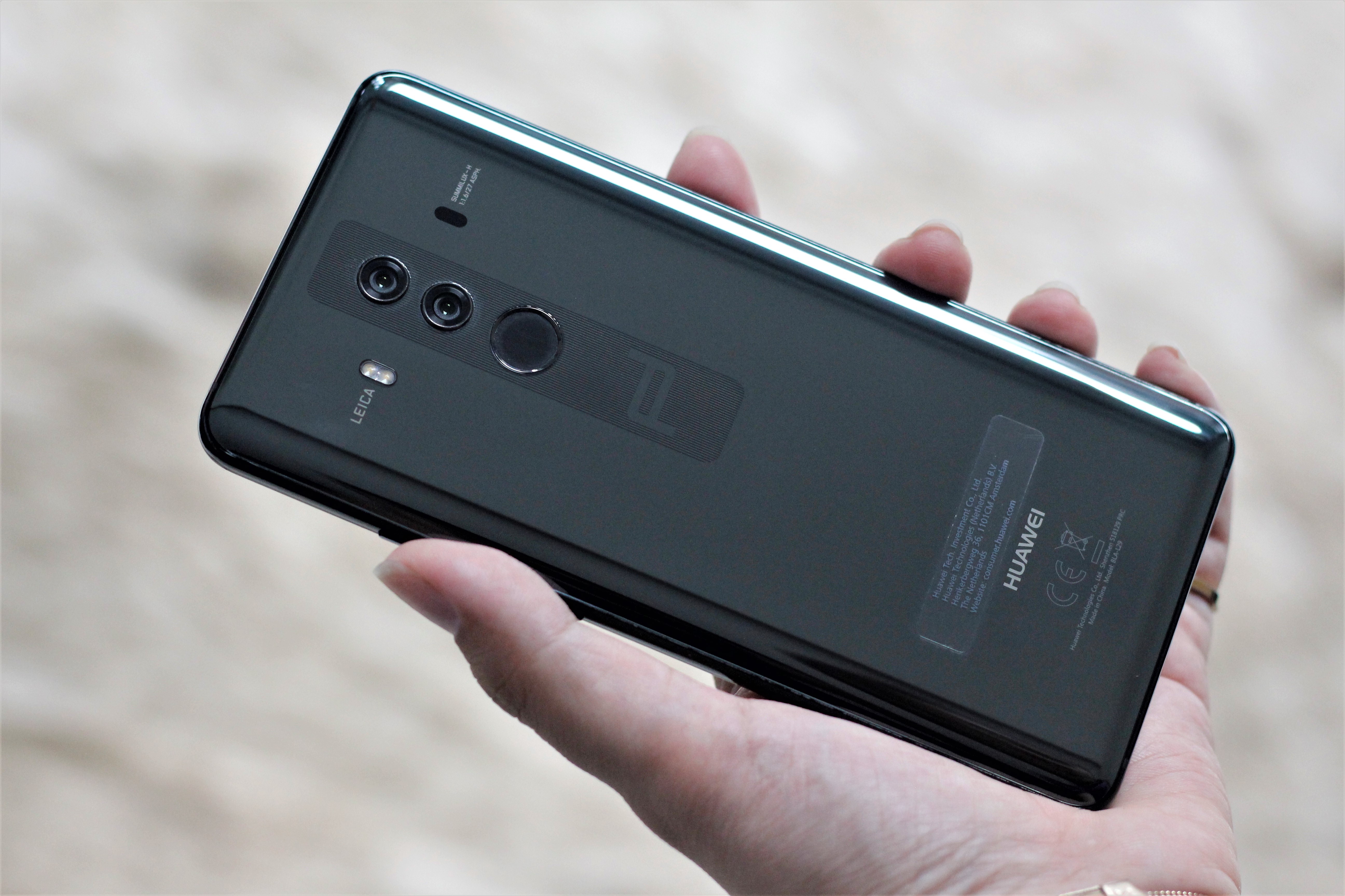 Trai nghiem Huawei Mate 10 Porsche Design anh 5