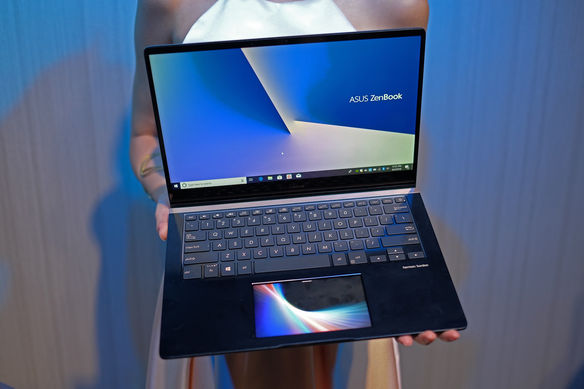 Asus gioi thieu laptop 2 man hinh anh 7