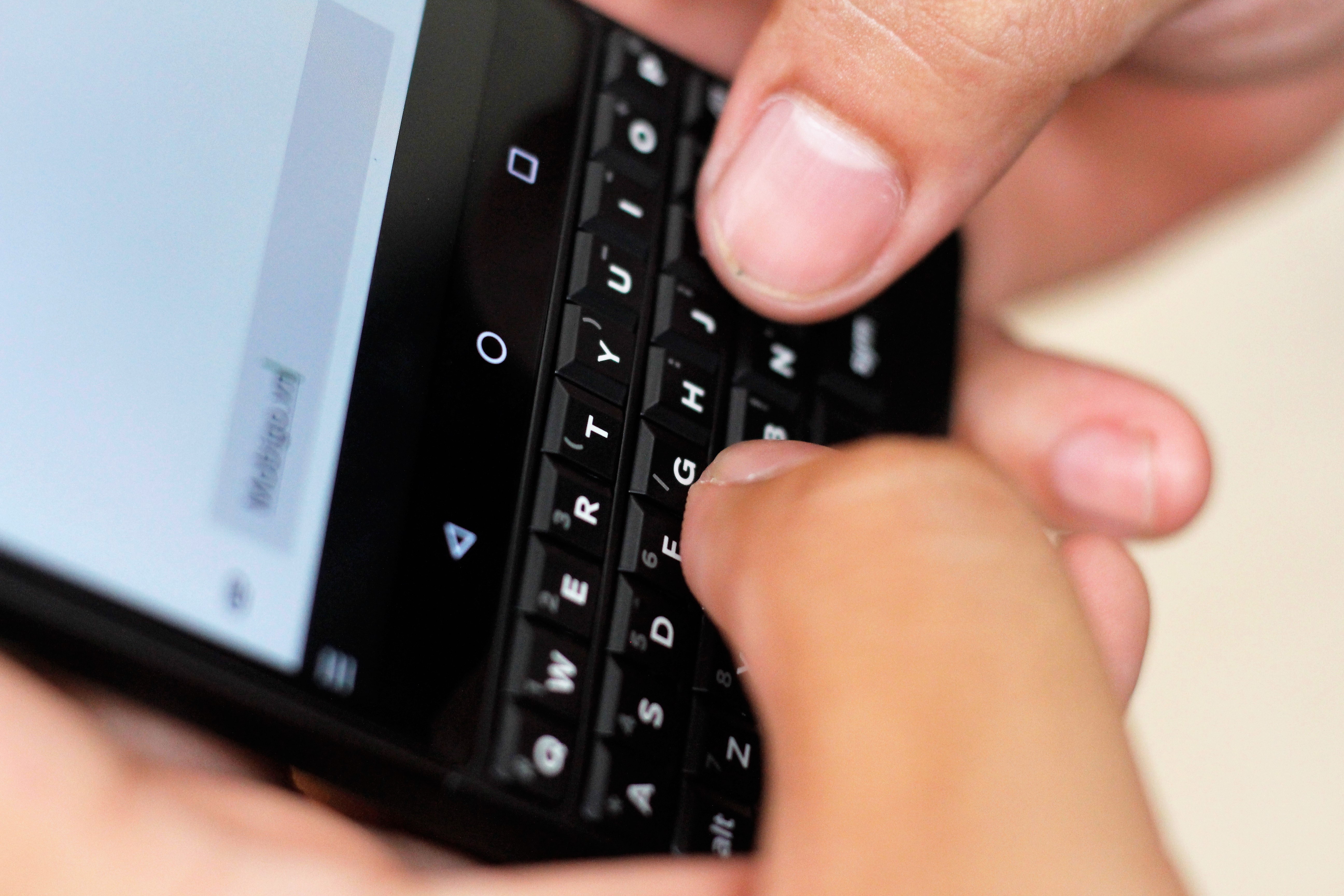 Trai nghiem BlackBerry KEY2 tai VN anh 6