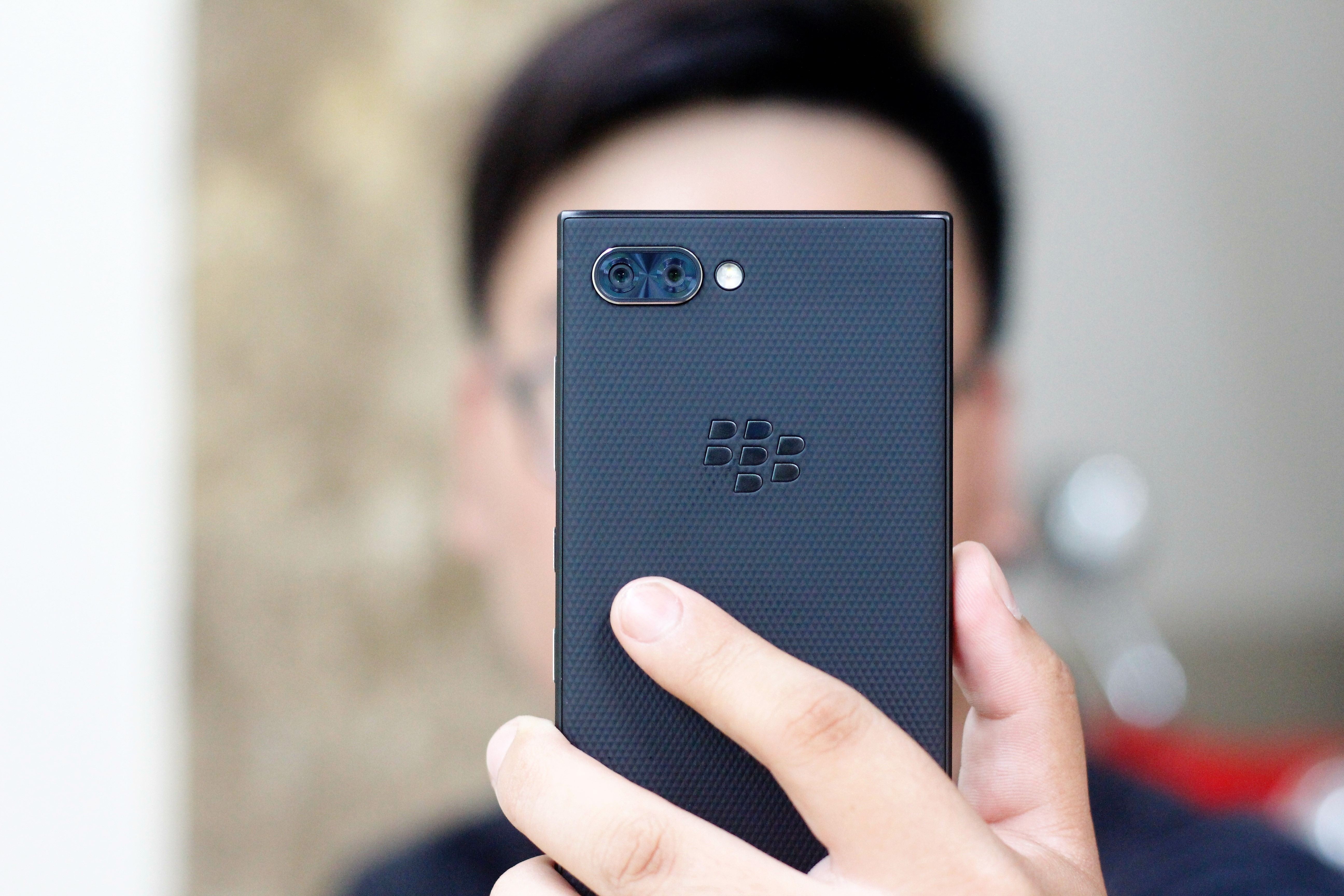 Trai nghiem BlackBerry KEY2 tai VN anh 2