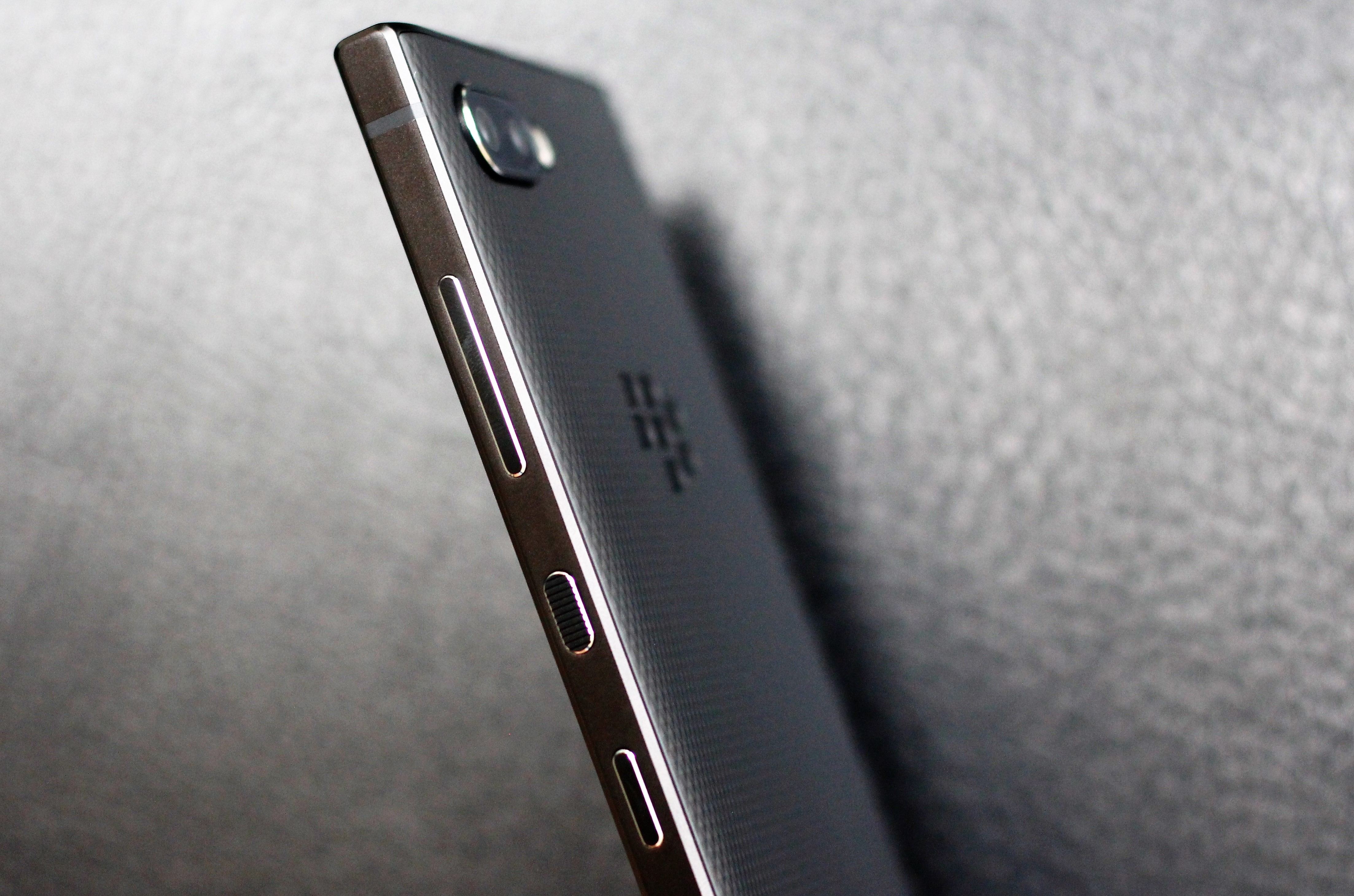 Trai nghiem BlackBerry KEY2 tai VN anh 7