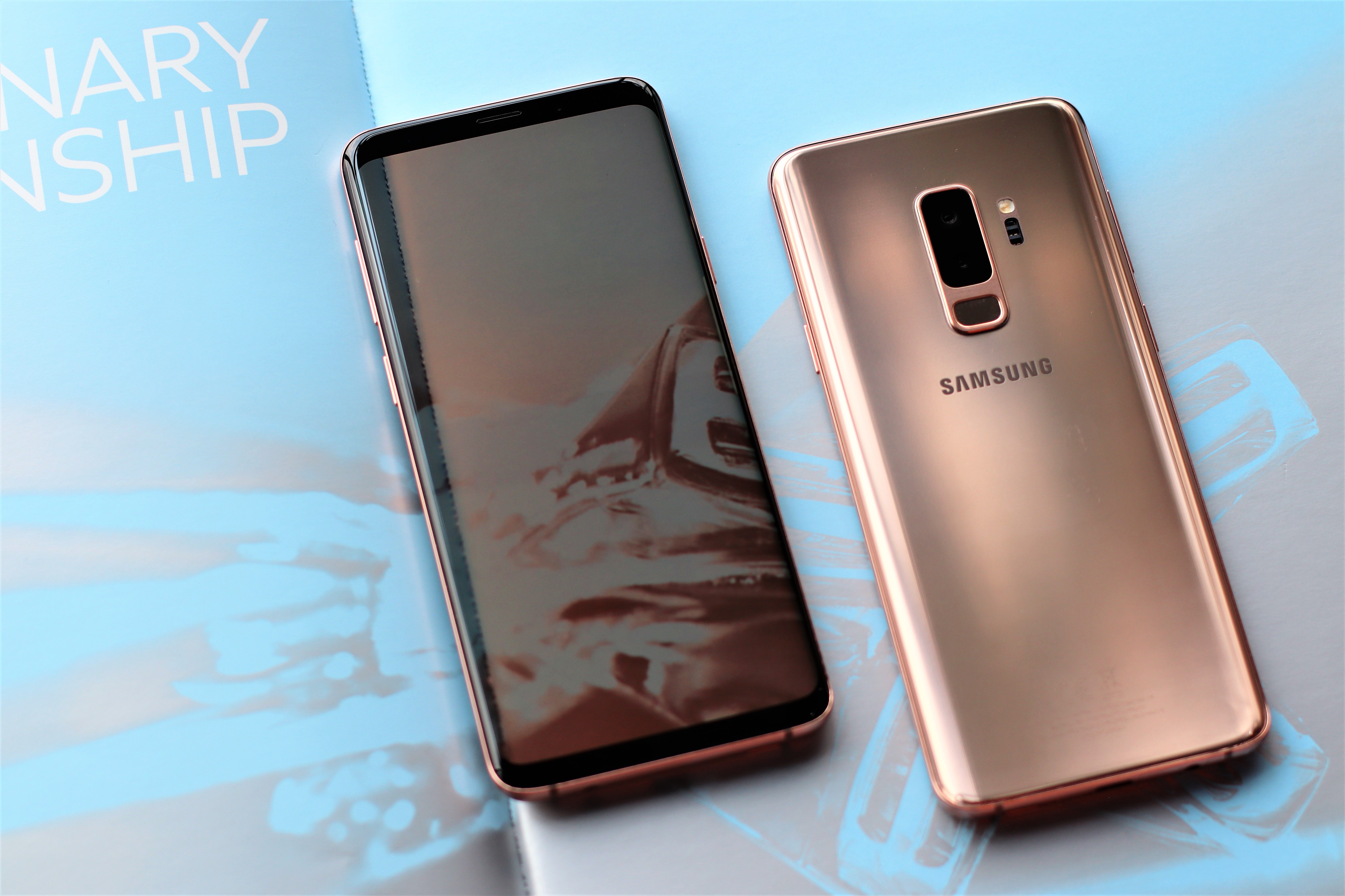 S9+ hoang kim anh 12