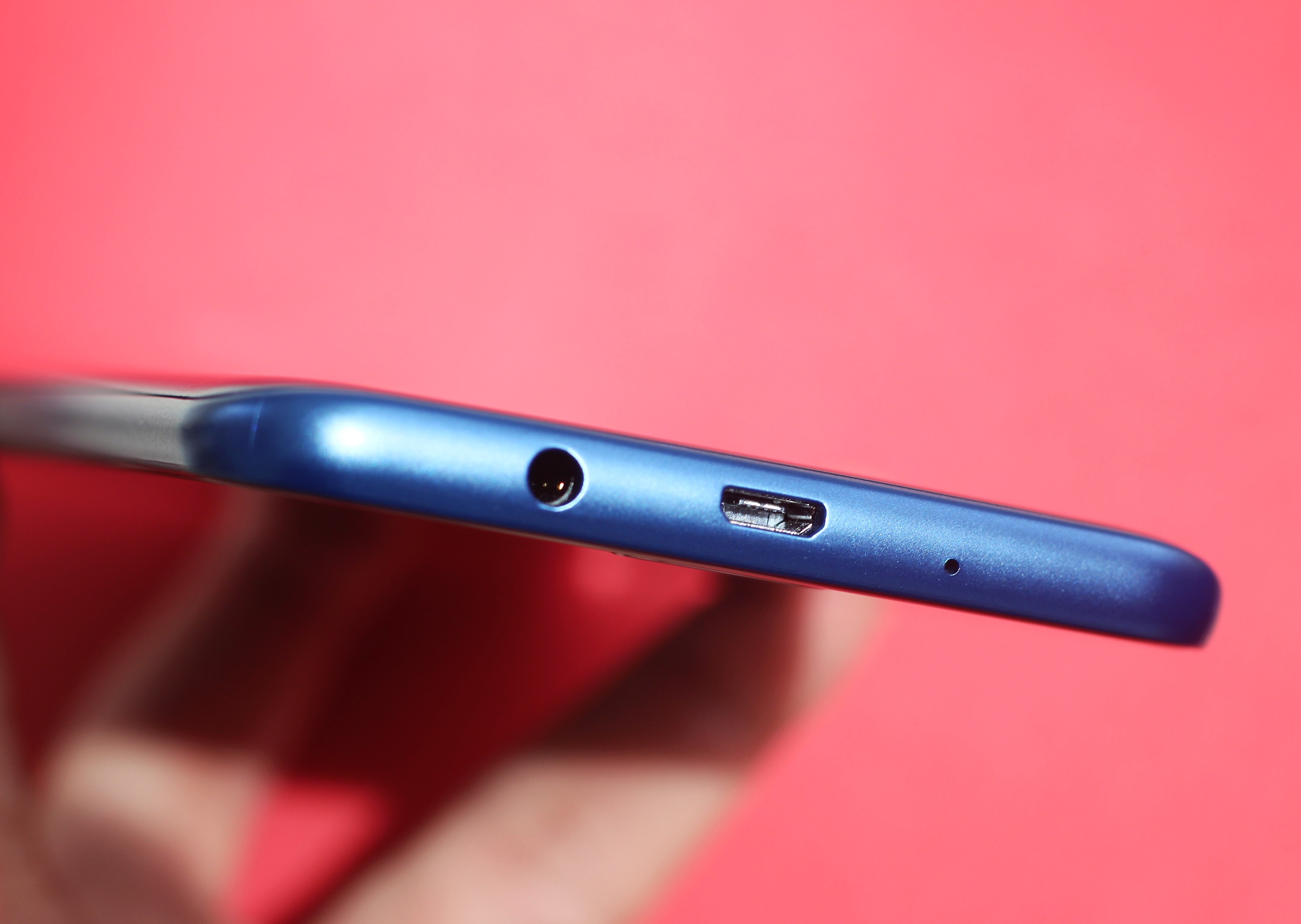 Trai nghiem nhanh Galaxy J7 Duo anh 8