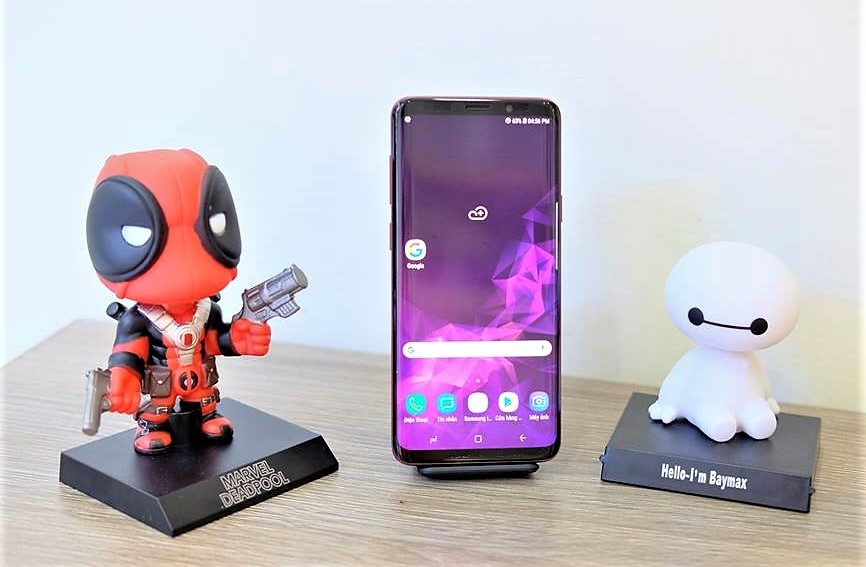 Trai nghiem Galaxy S9+ phien ban mau do anh 4