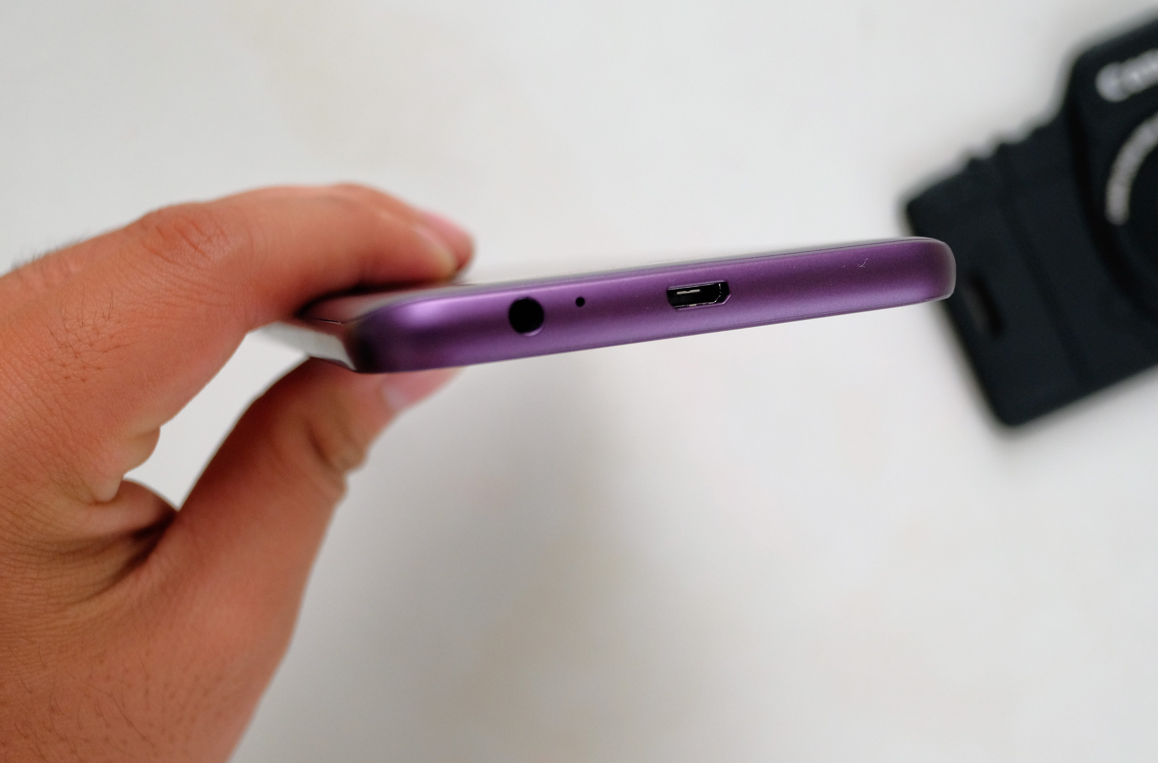 danh gia Galaxy J8 anh 12