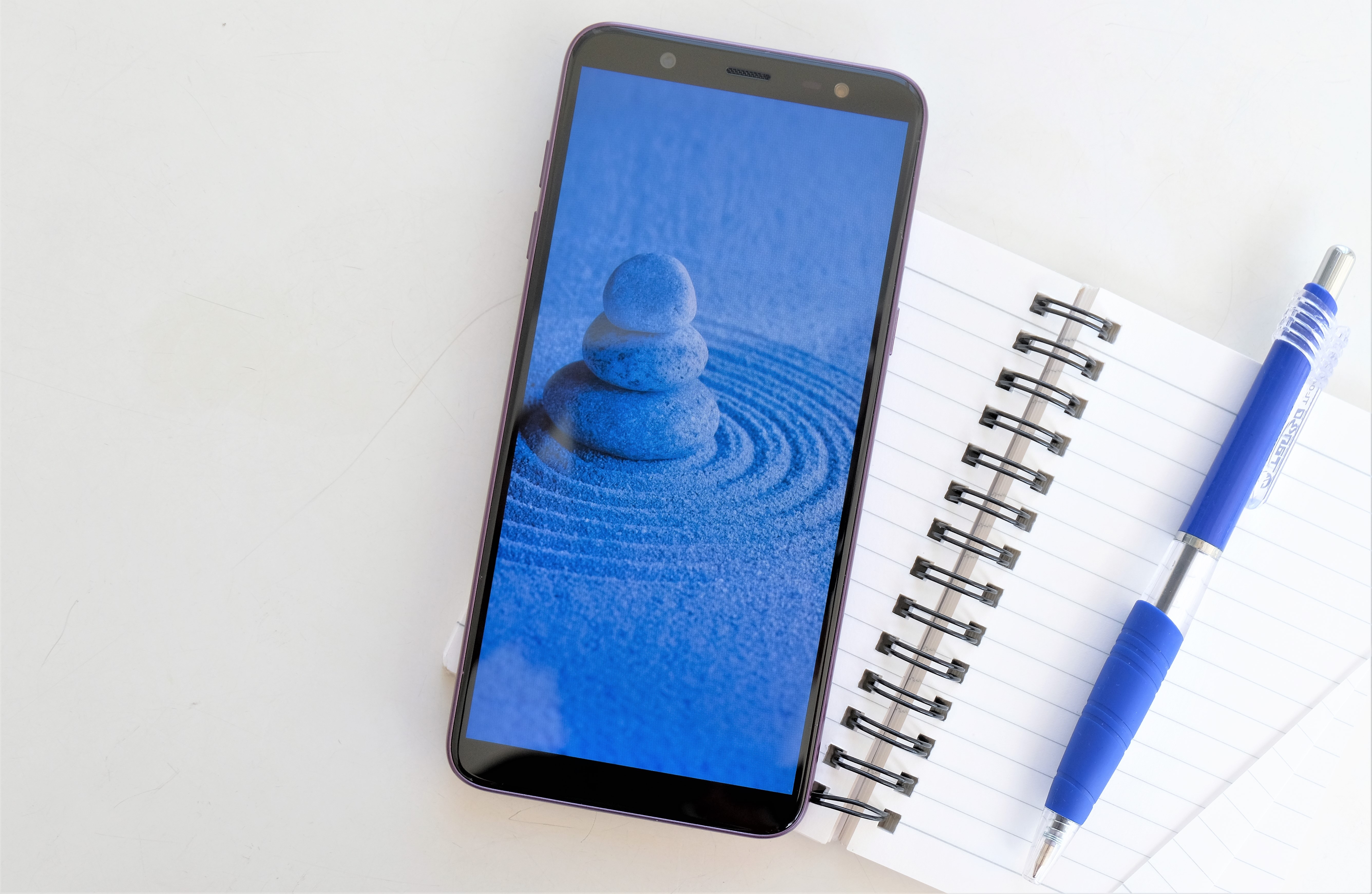 danh gia Galaxy J8 anh 6