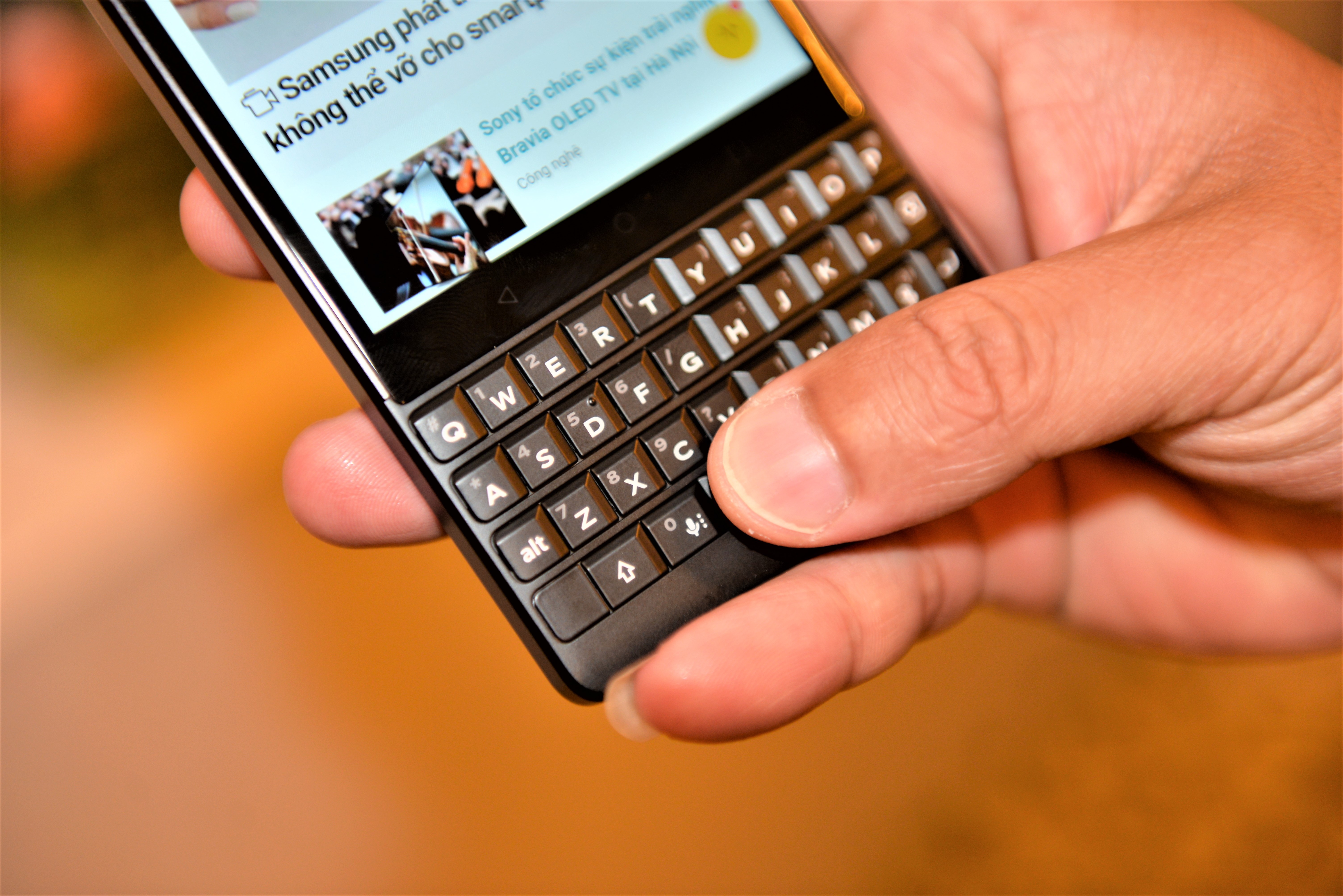 BlackBerry Key2 ra mat tai Viet Nam anh 4