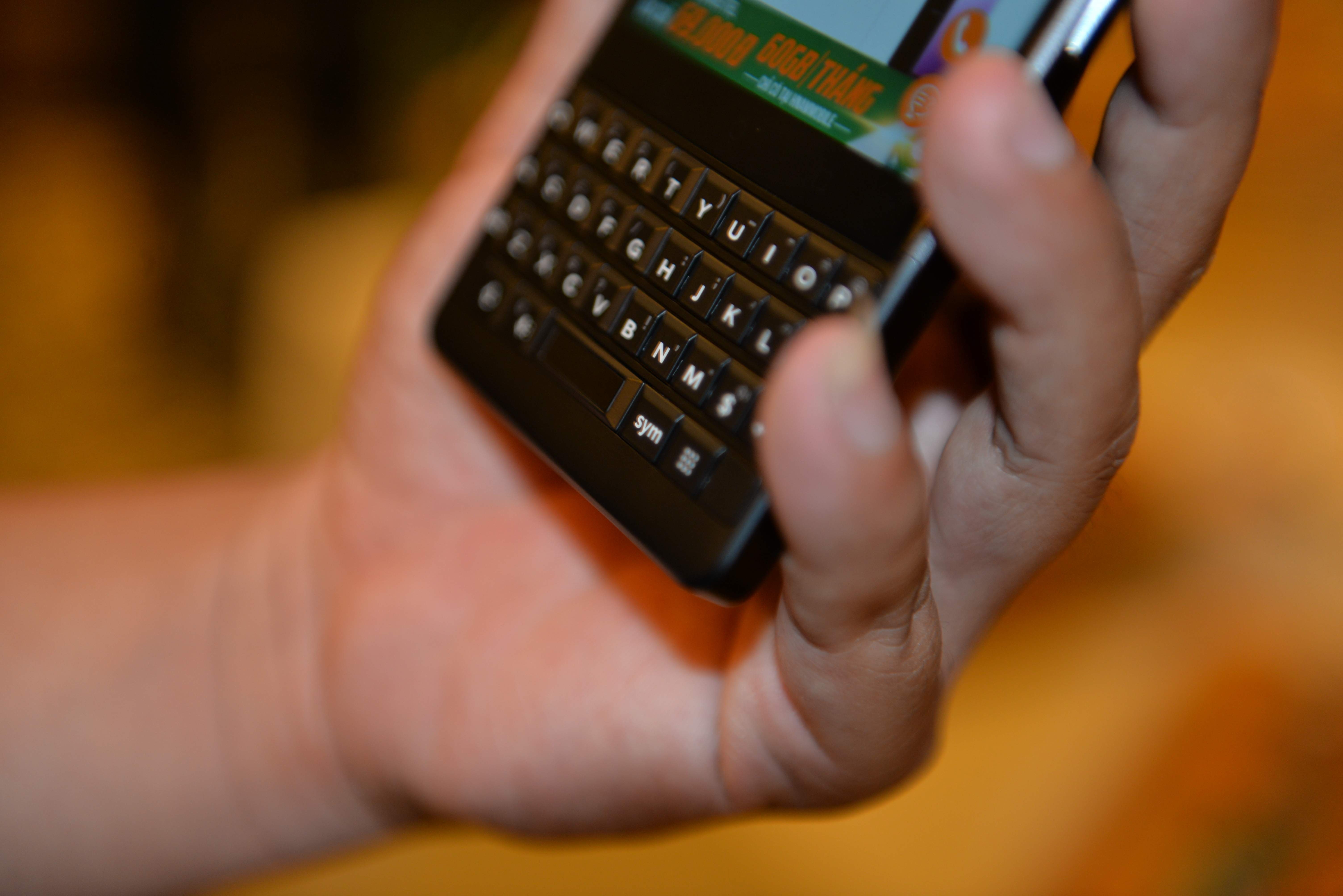 BlackBerry Key2 ra mat tai Viet Nam anh 5