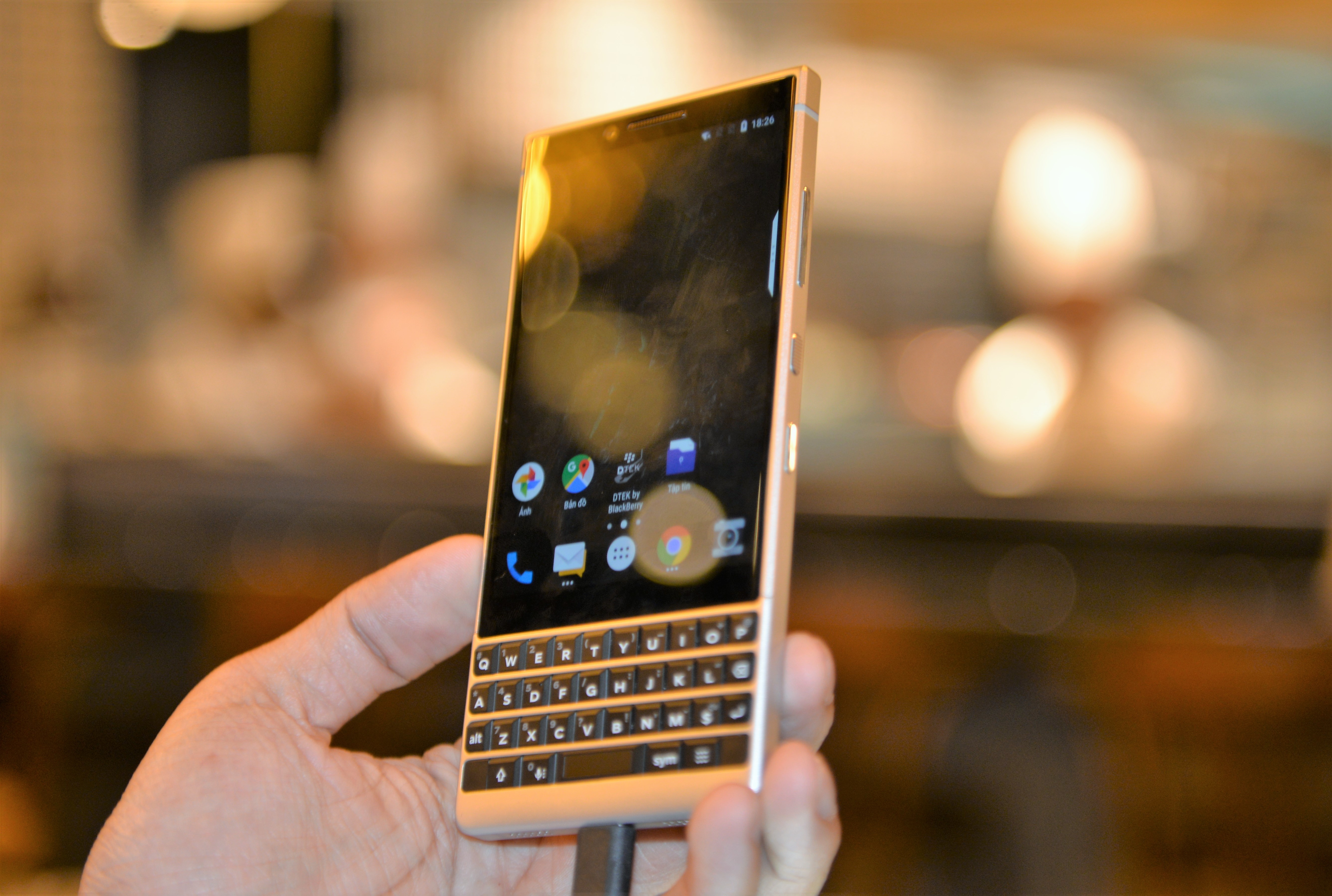 BlackBerry Key2 ra mat tai Viet Nam anh 10