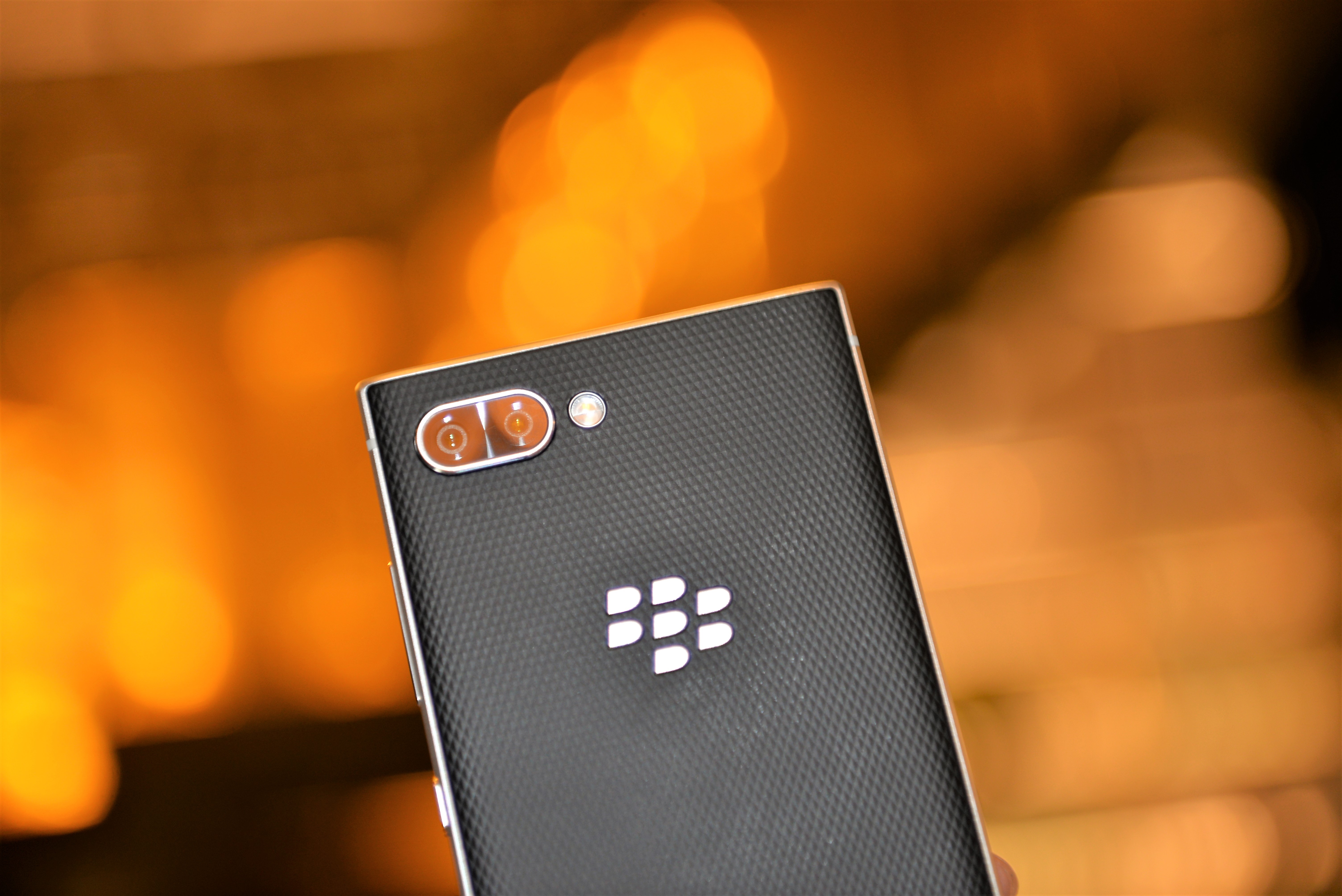 BlackBerry Key2 ra mat tai Viet Nam anh 6