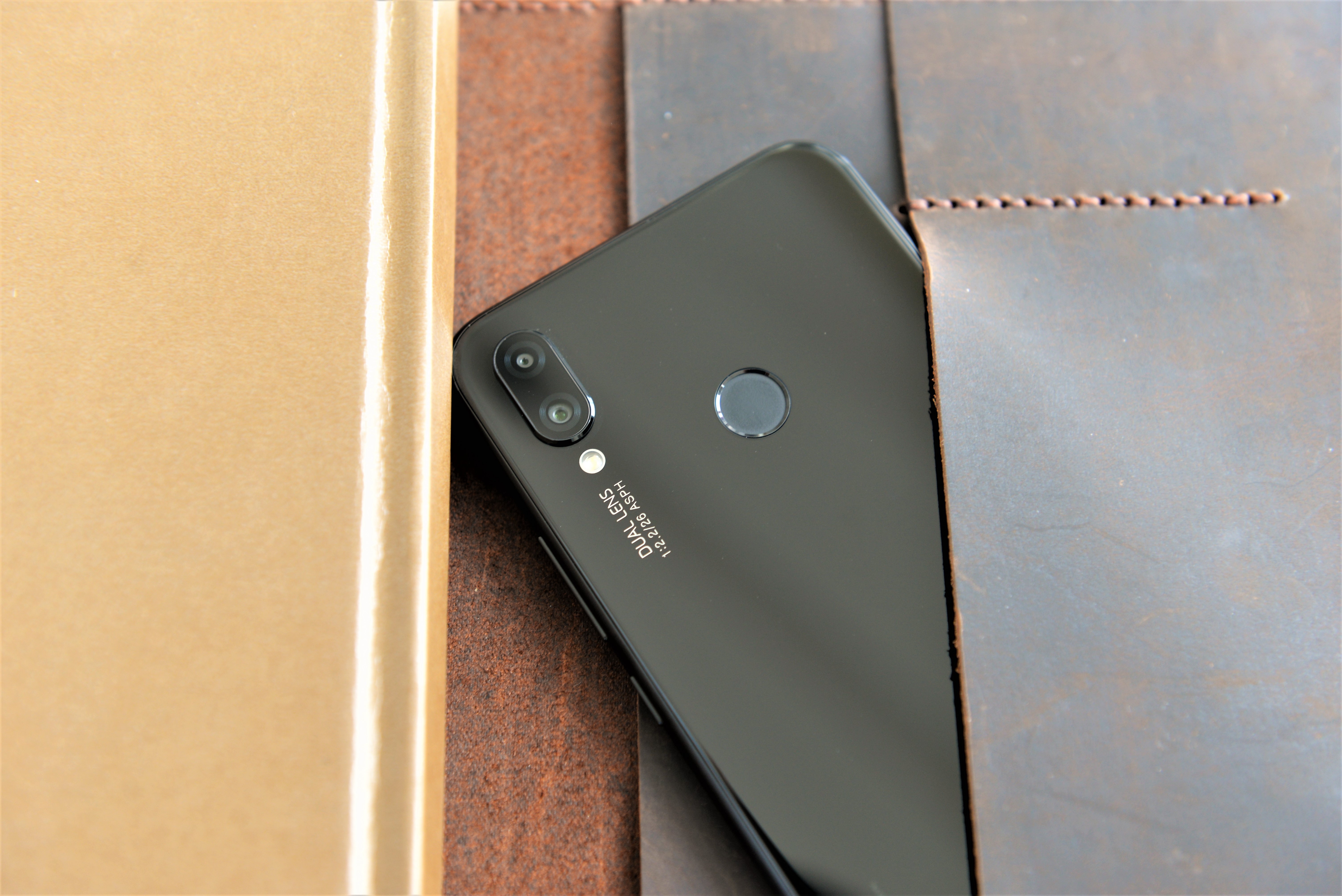 Trai nghiem nhanh Nova 3i - ban nang cap dang gia vua ra mat hinh anh