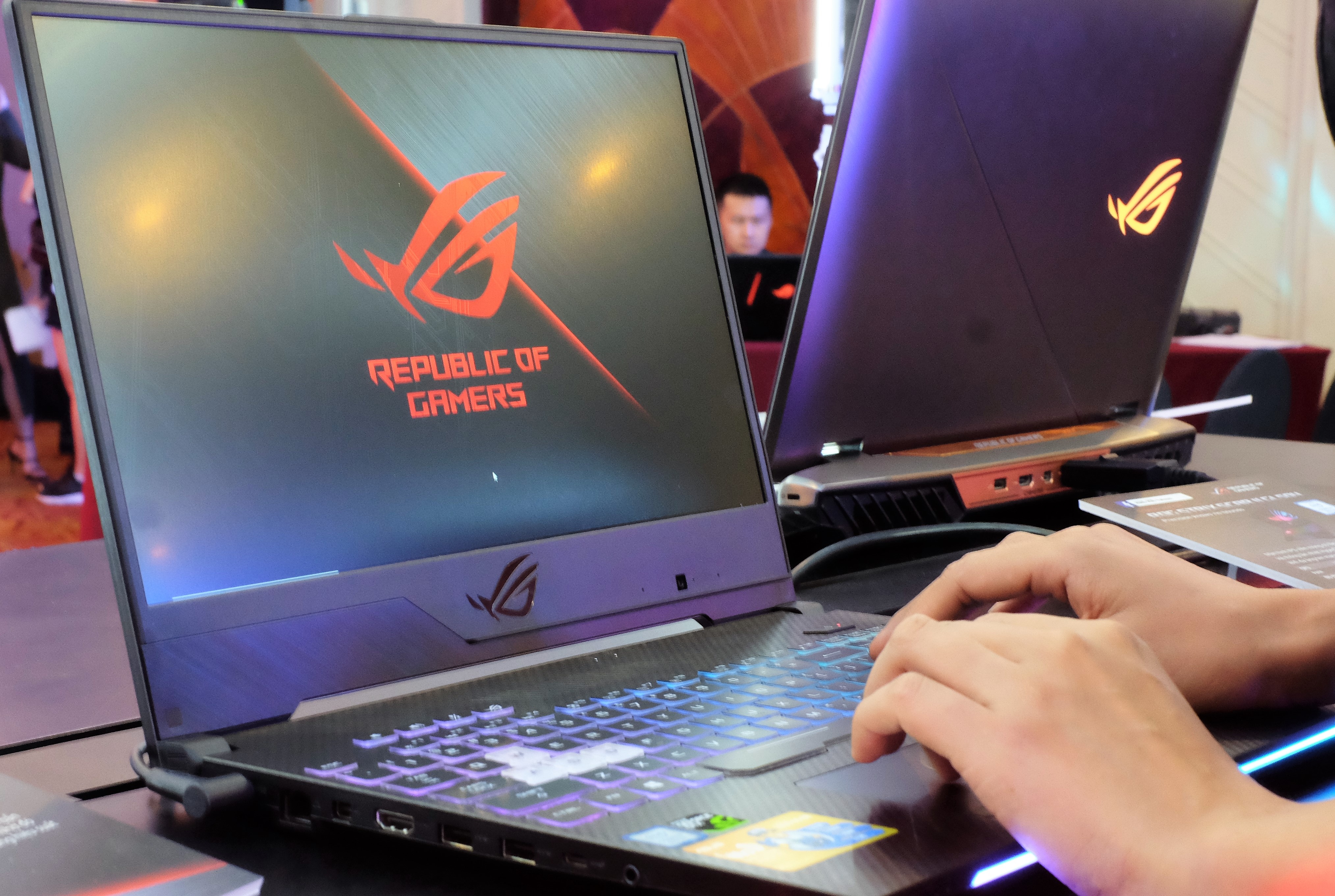 ROG Strix SCAR II ra mat tai VN anh 8