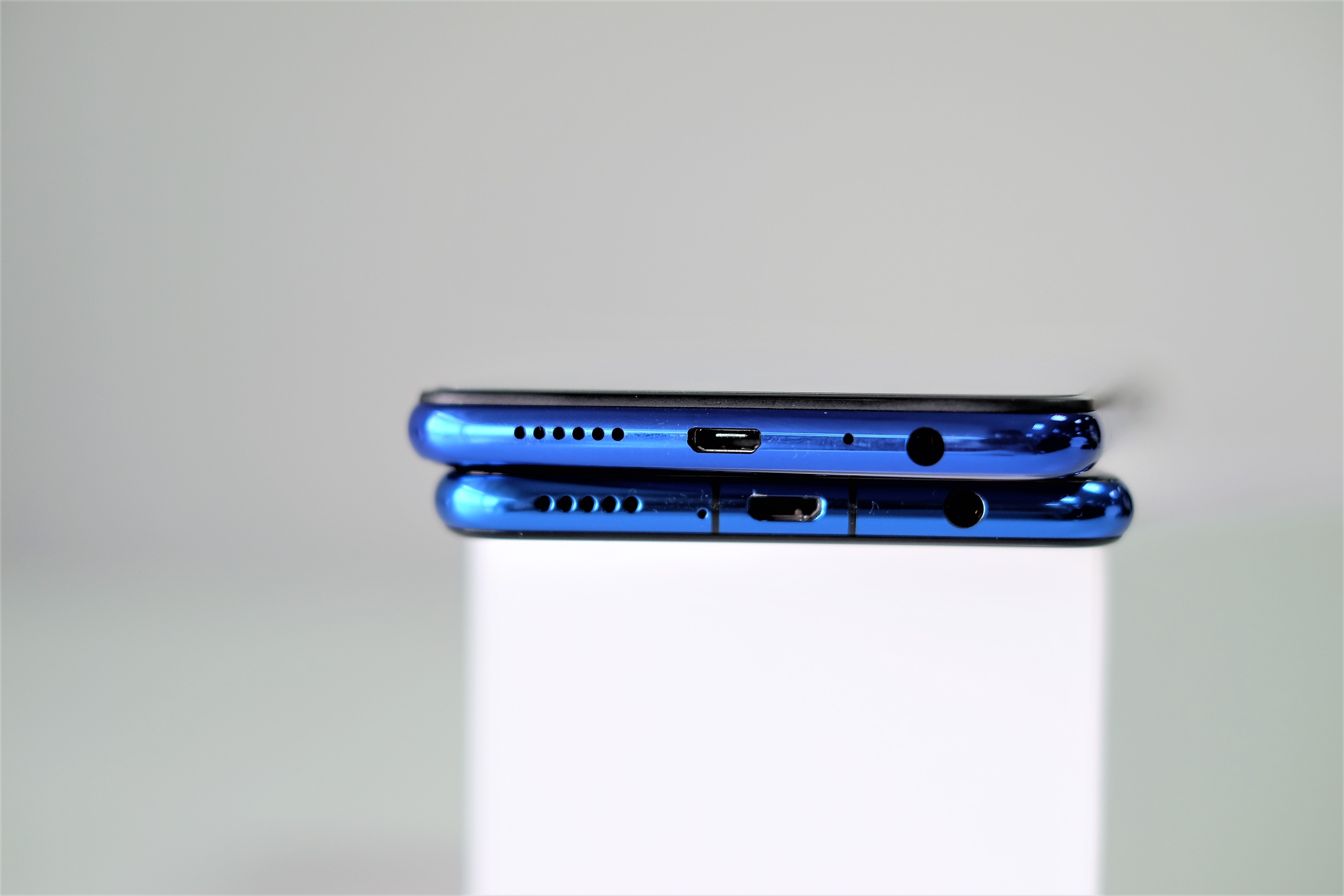 So sanh Oppo F9 voi Huawei nova 3i anh 7