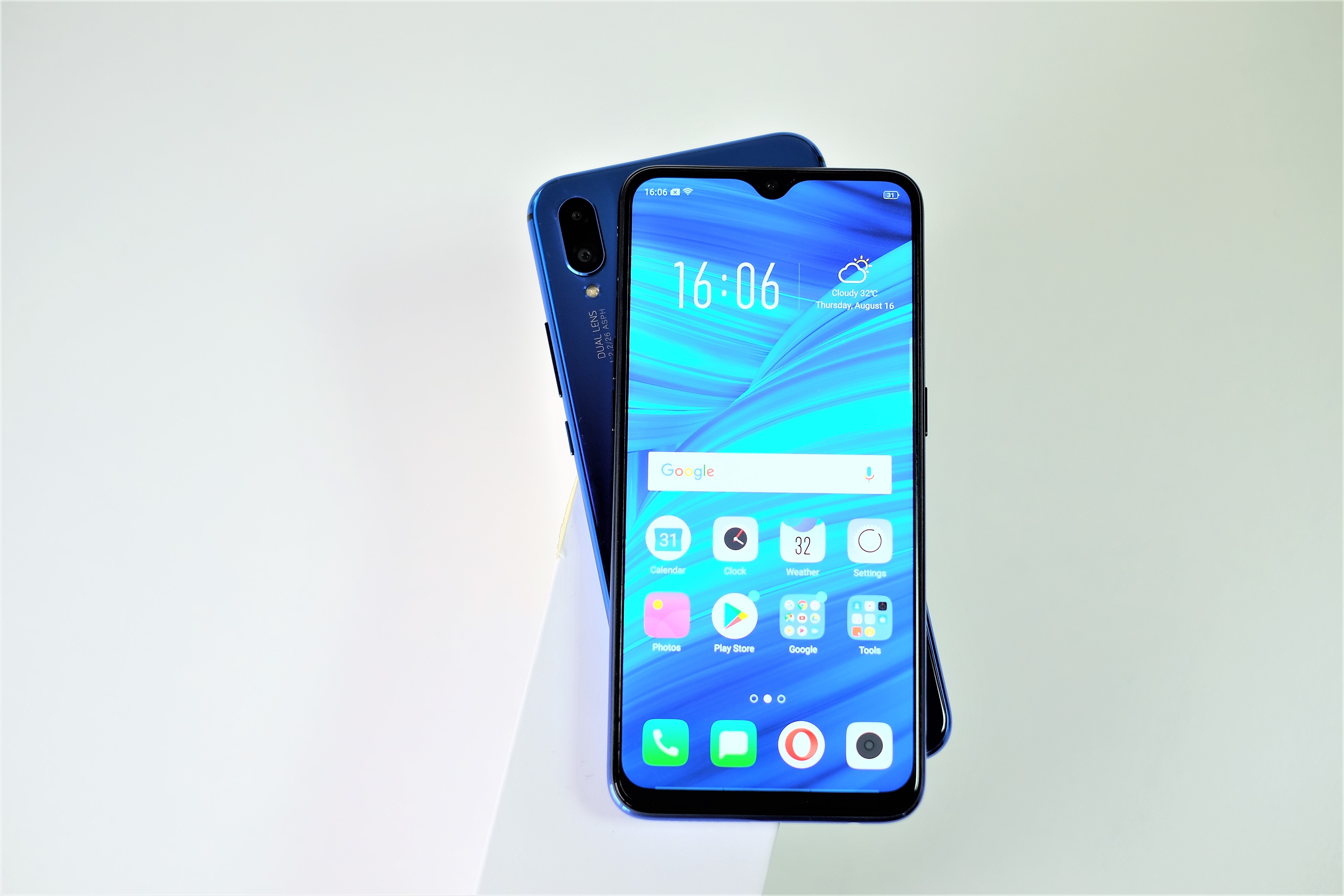 So sanh Oppo F9 voi Huawei nova 3i anh 9