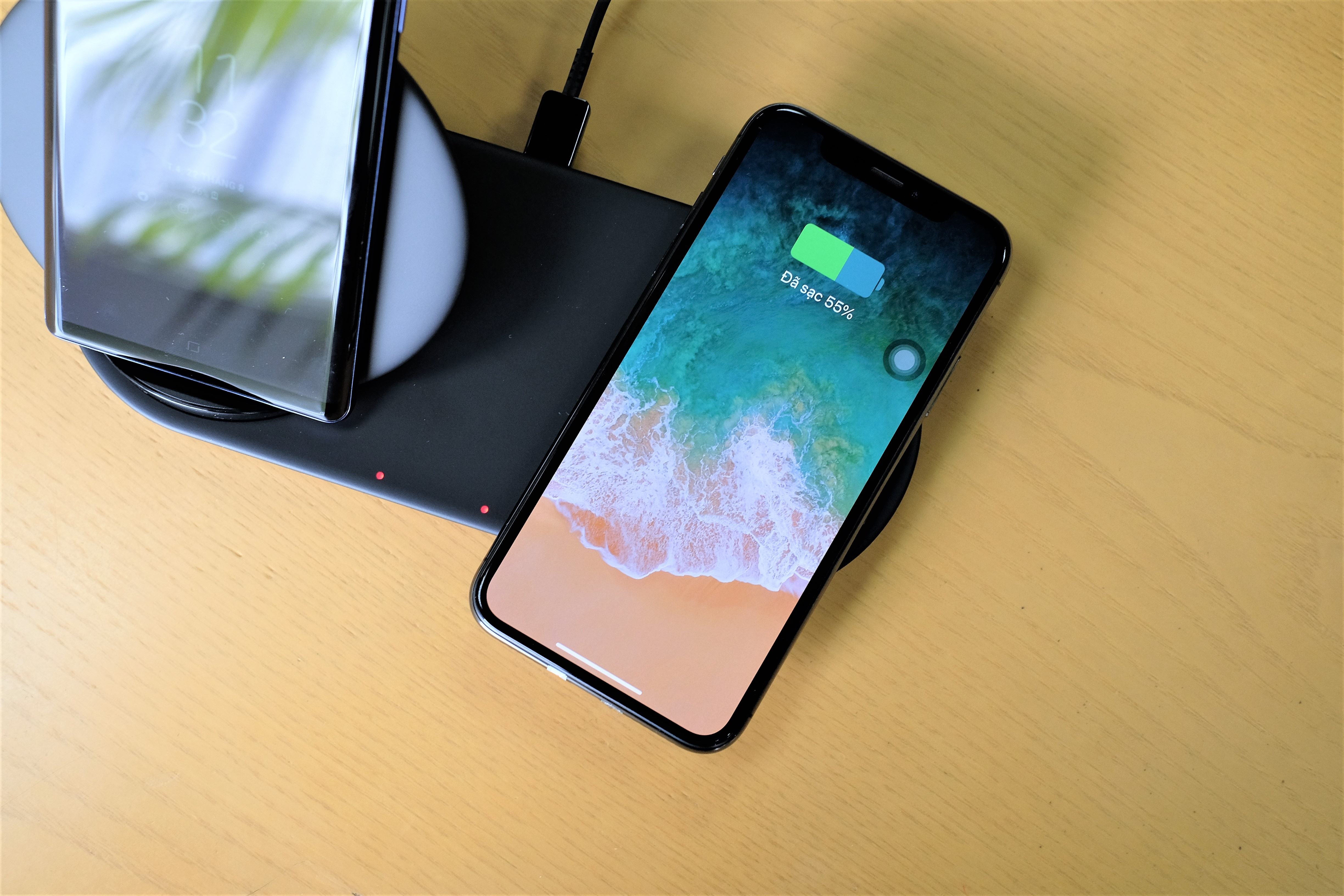 Trai nghiem Wireless Charger Duo anh 6