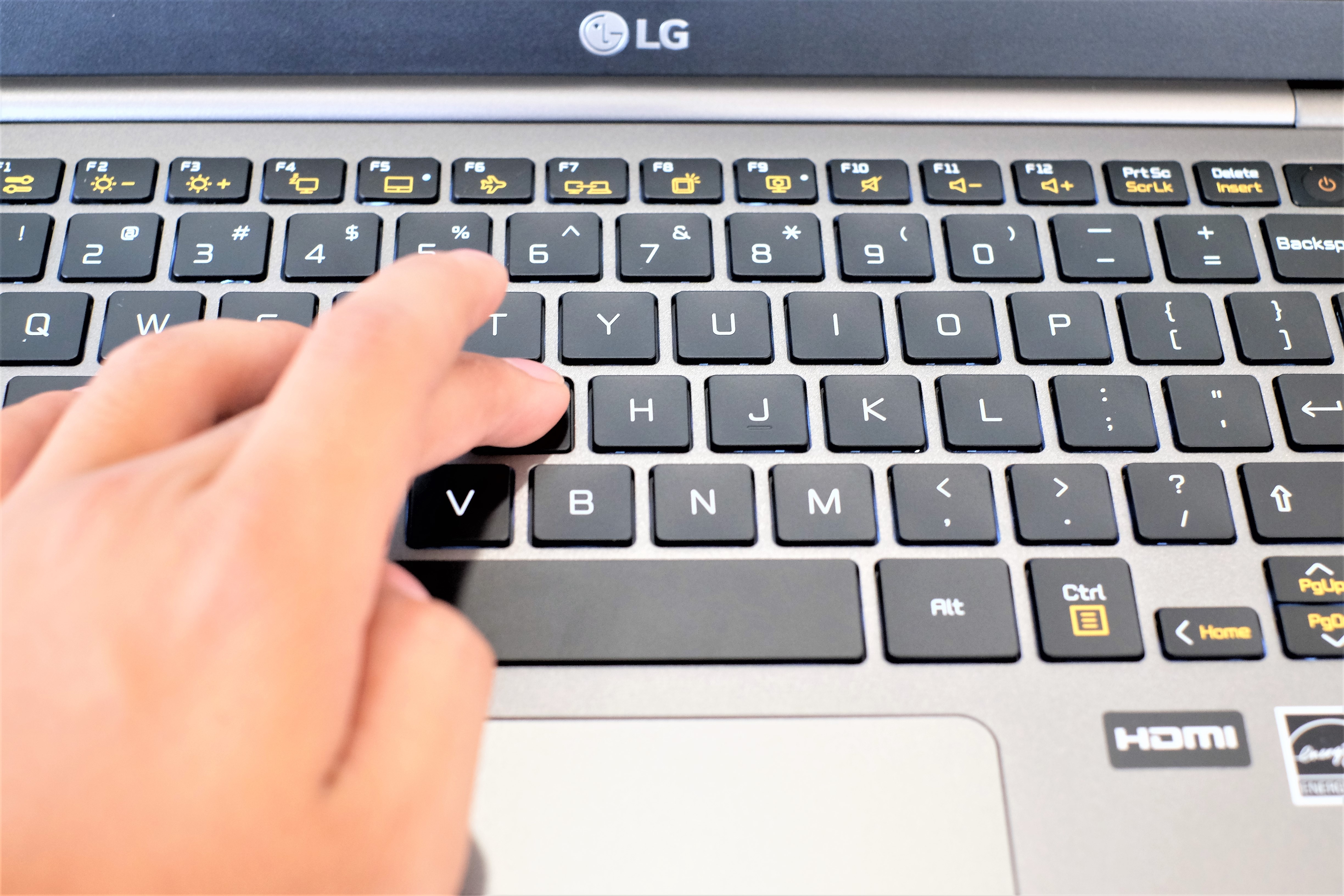 Trai nghiem LG Gram 2018 anh 5