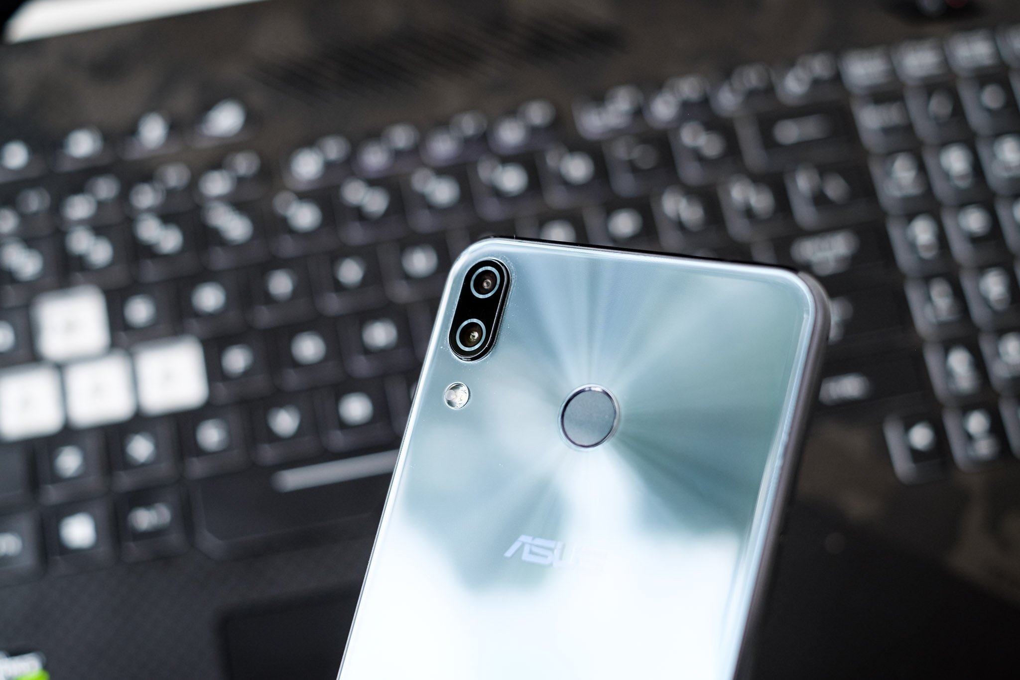 đánh giá chi tiết Asus Zenfone 5 ảnh 5 danh gia chi tiet Asus Zenfone 5 anh 5