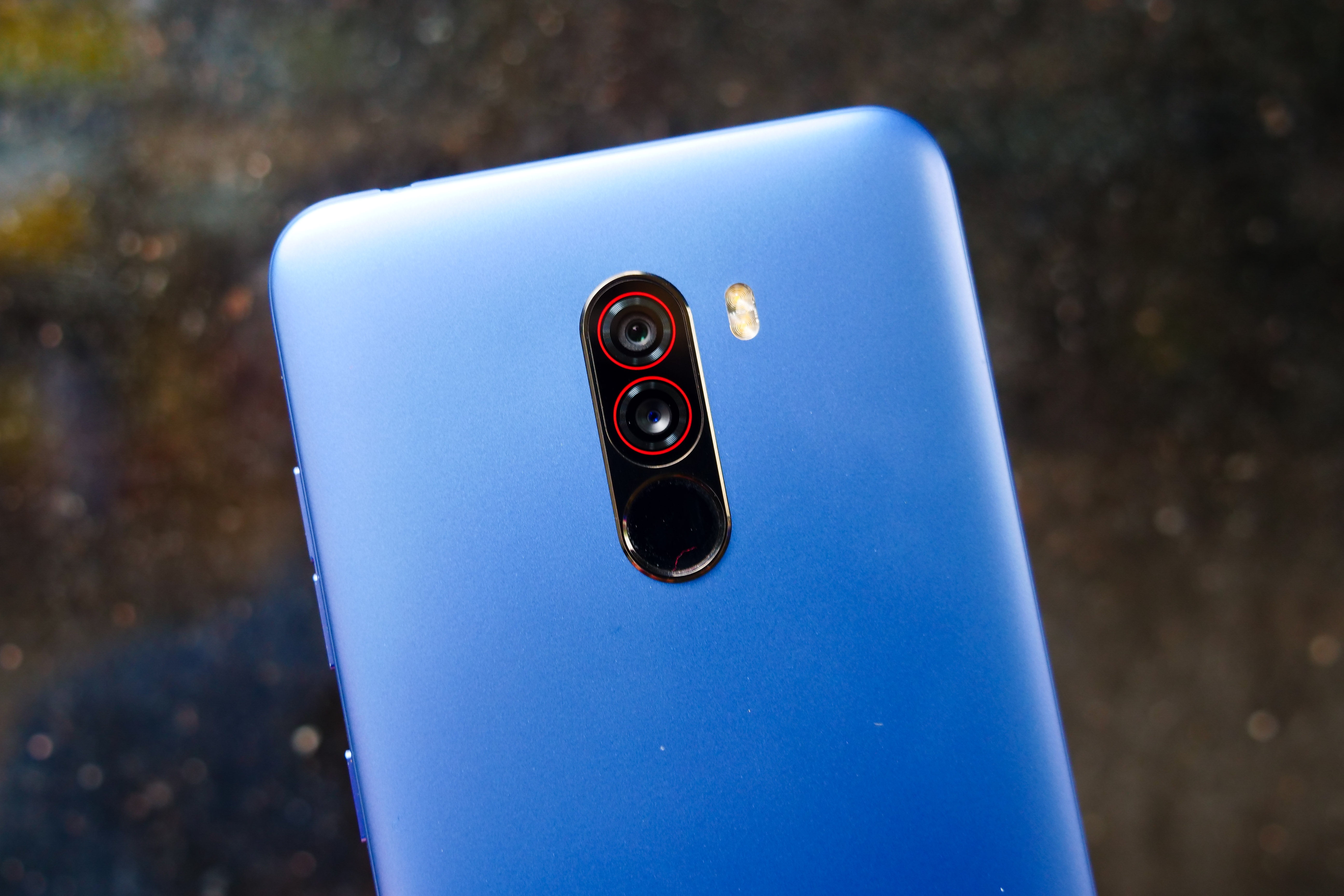 Đánh giá Pocophone F1 ảnh 2 Danh gia Pocophone F1 anh 2