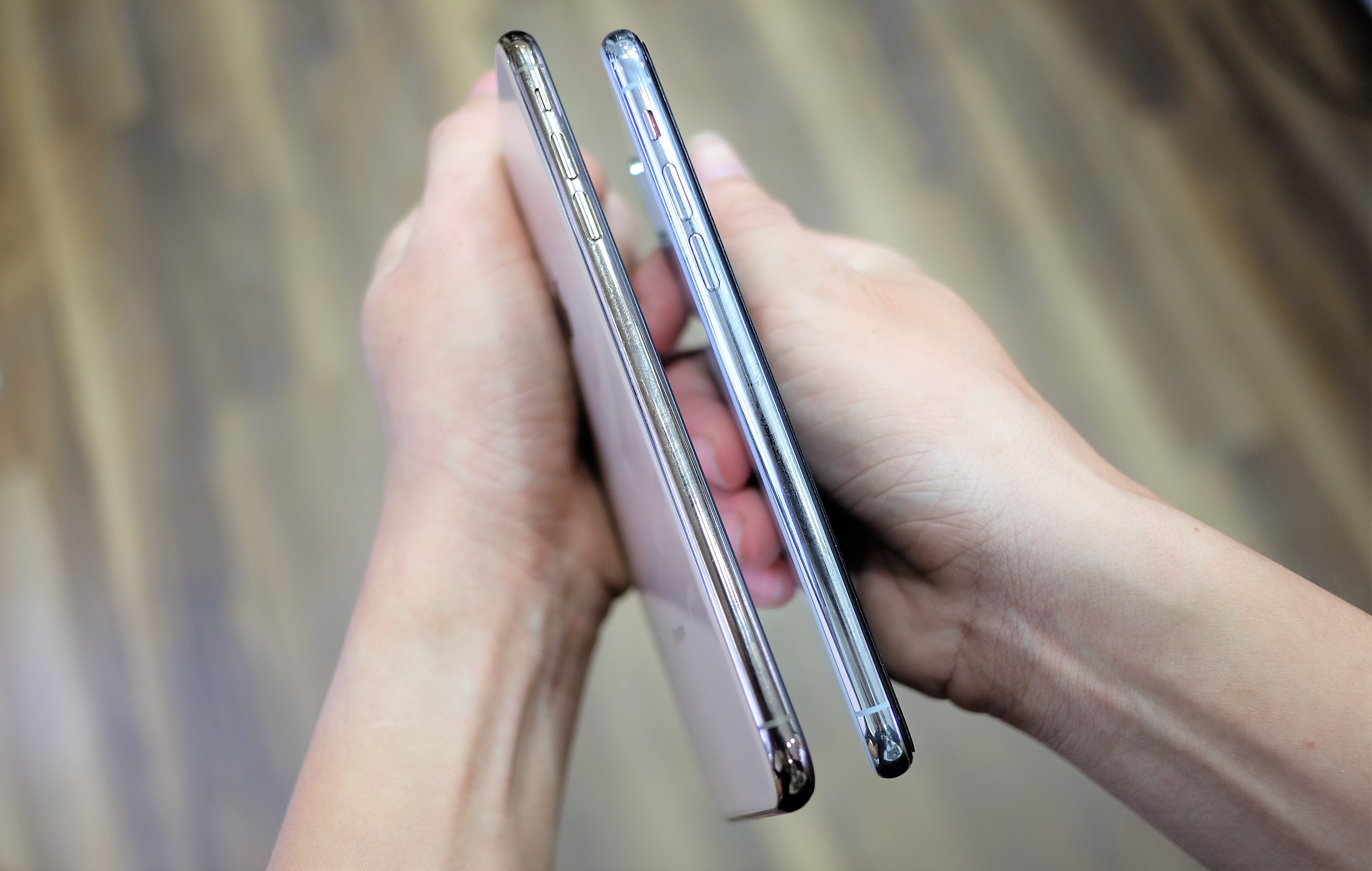 So sanh iPhone XS Max voi iPhone X anh 8