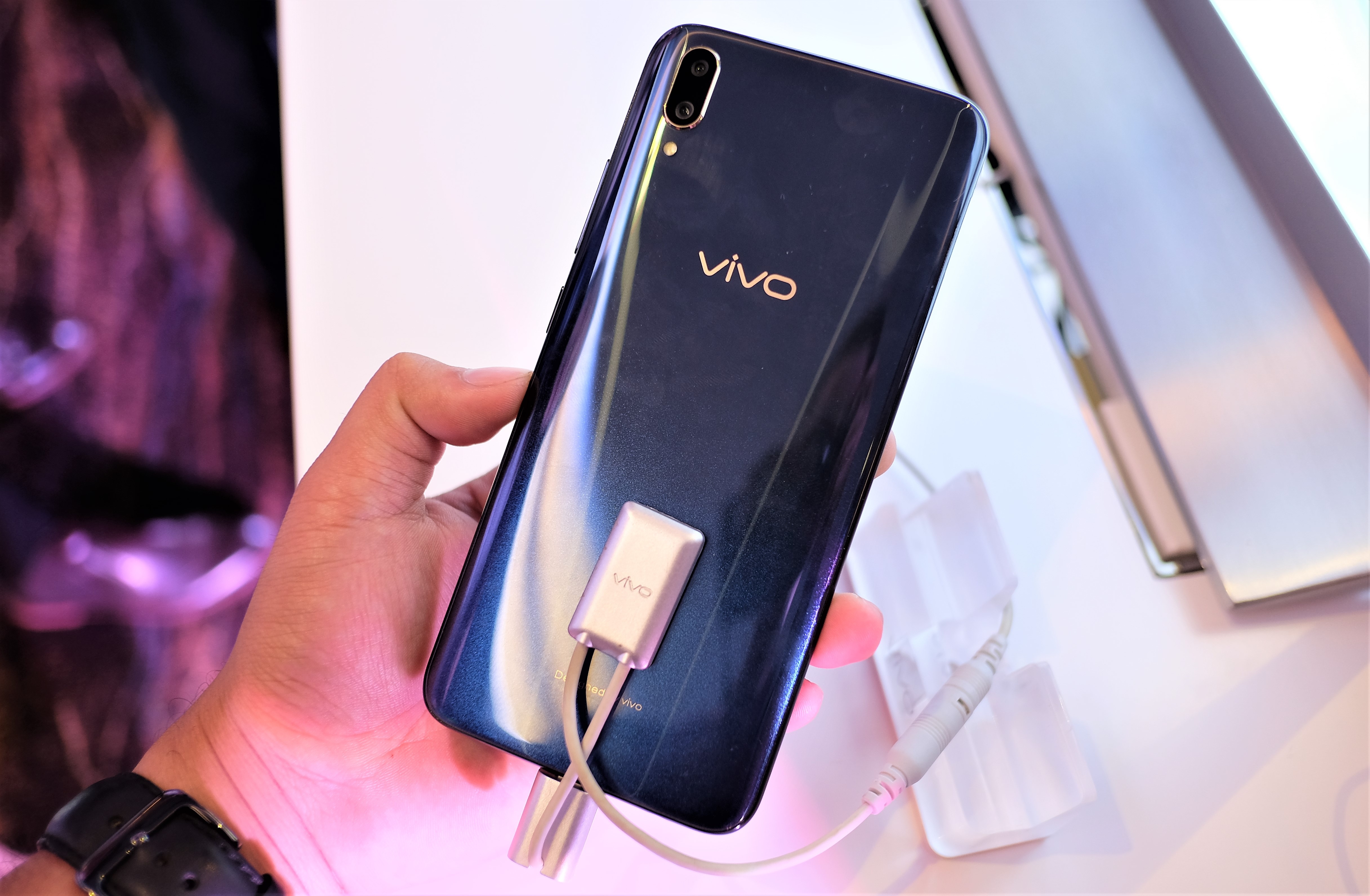 Vivo gioi thieu V11 va V11i tai VN anh 6