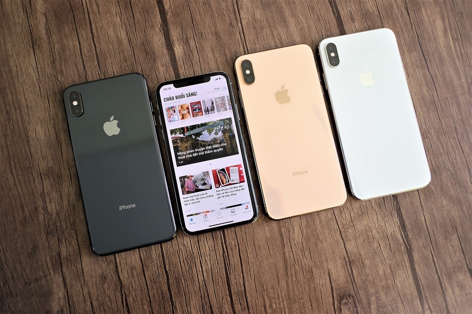 Gia iPhone XS Max xach tay lao doc khong phanh tai VN hinh anh