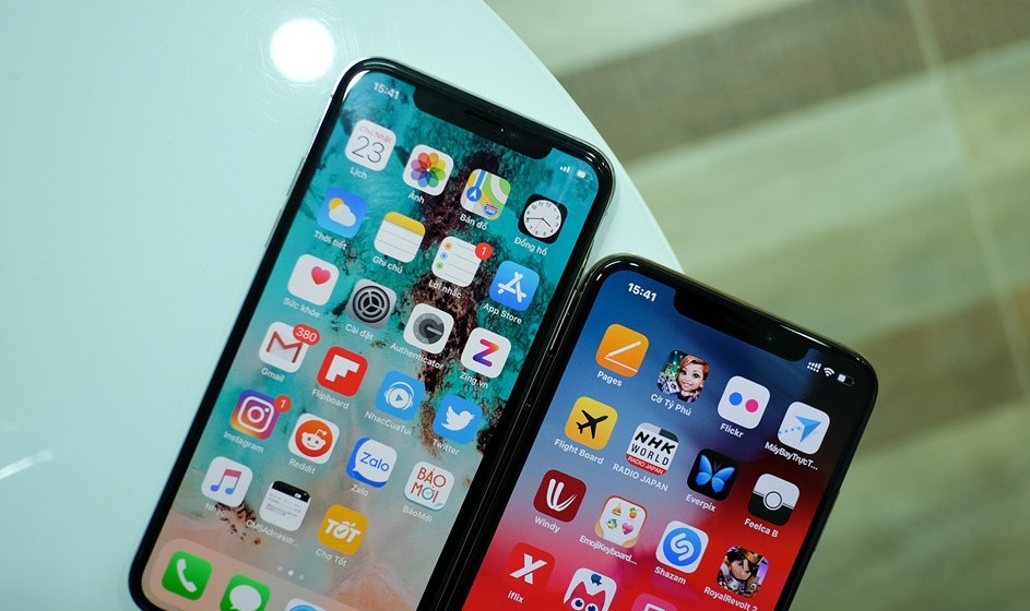iPhone XS xach tay My ve Viet Nam, gia tiep tuc giam hinh anh