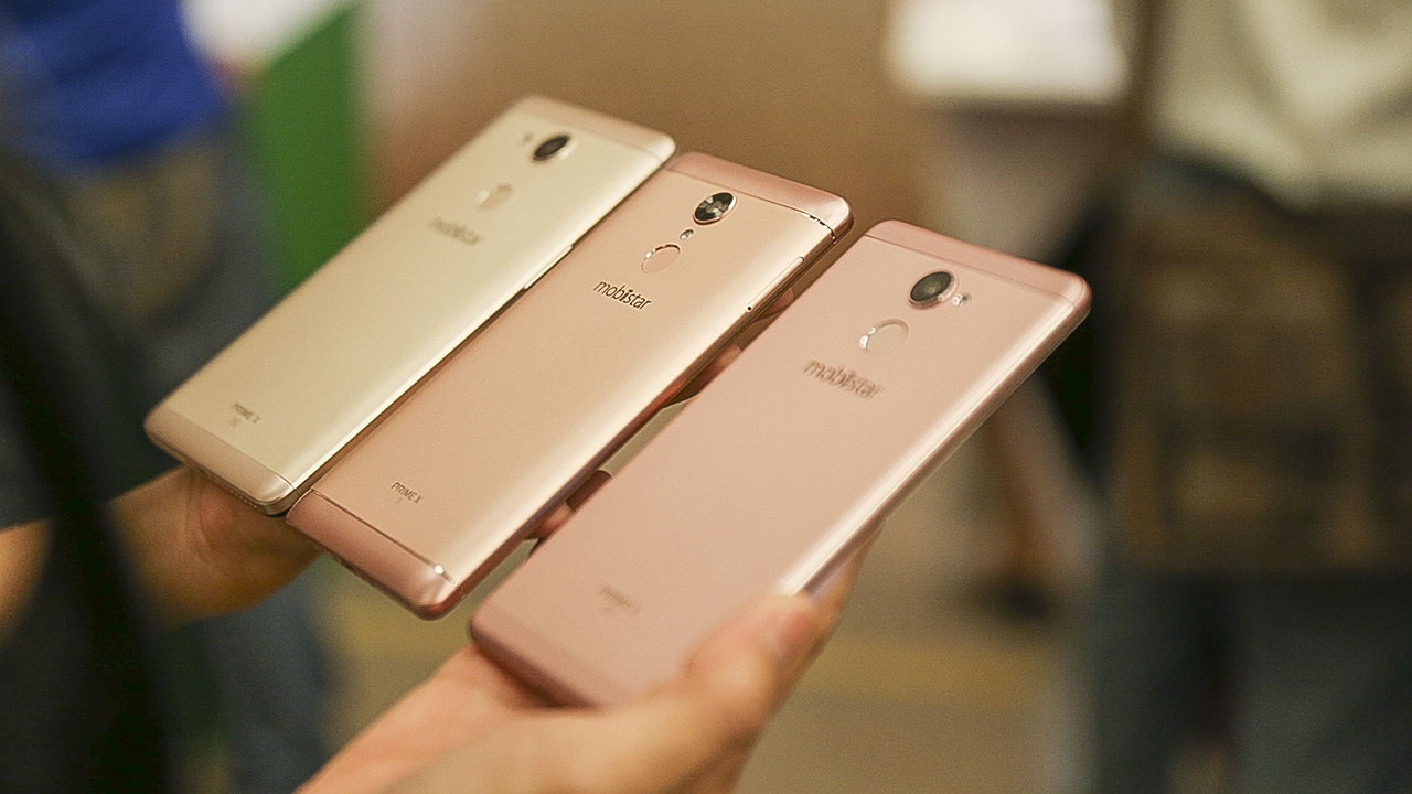 Loat smartphone tot nhat phan khuc pho thong hinh anh